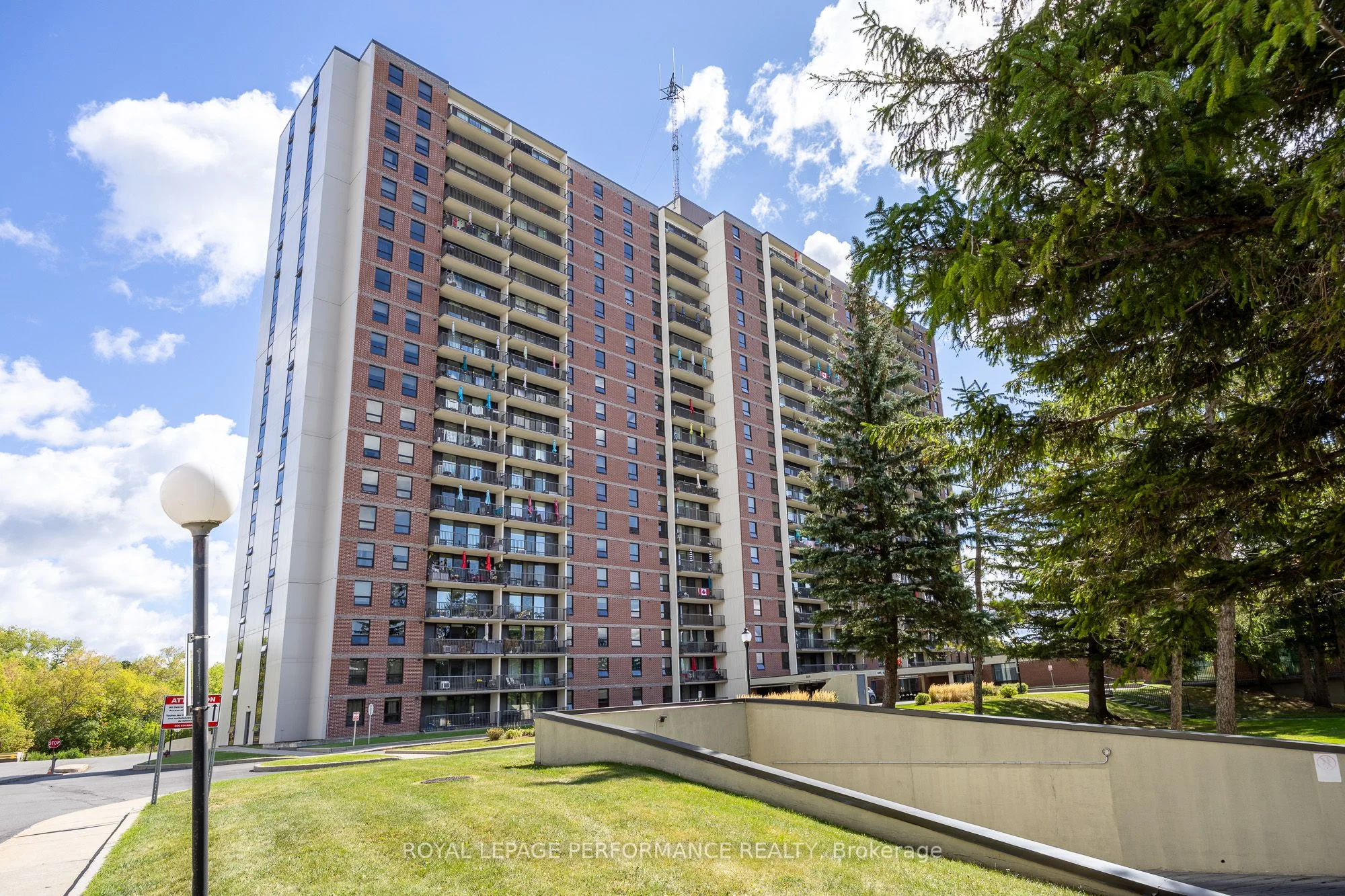 665 BATHGATE Drive 1904, Overbrook - Castleheights and Area, ON K1K 3Y4