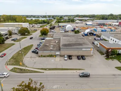 2101 Oxford Street E, London East, On N5v 2z7