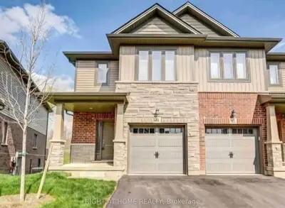 Att/Row/Townhouse in Brantford