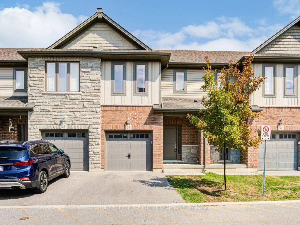 Att/Row/Townhouse in Brantford