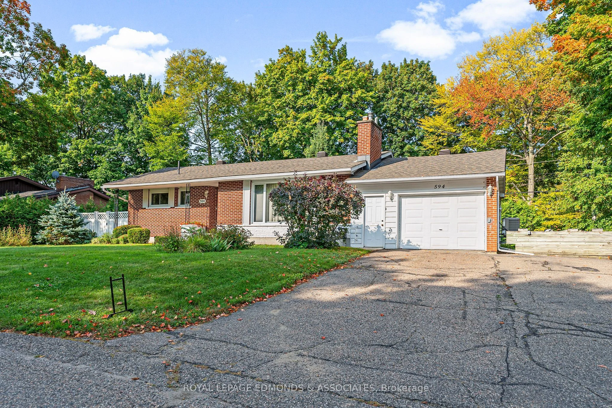 594 Elizabeth Street, Pembroke, ON K8A 1X2