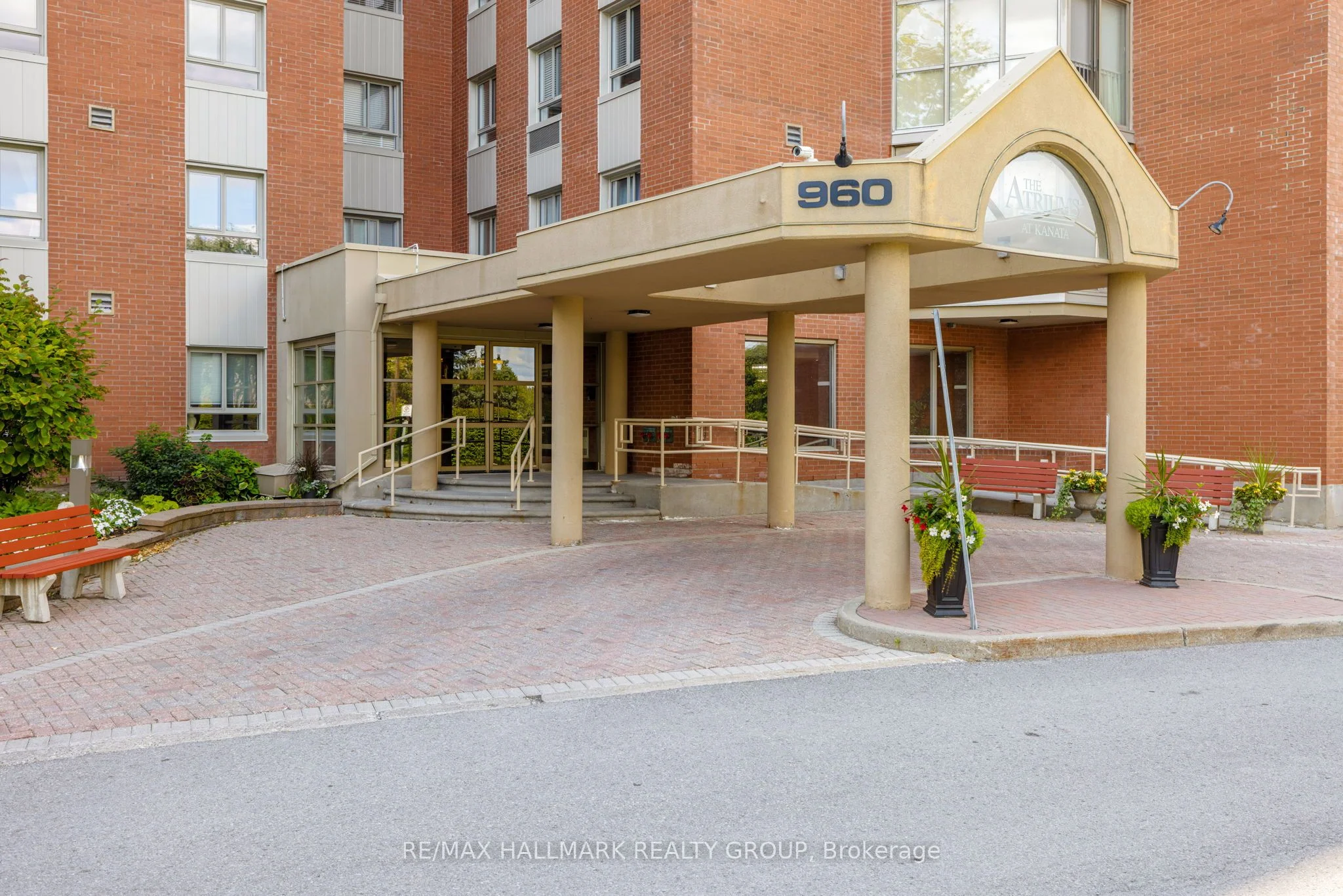 Condo Apartment in Kanata