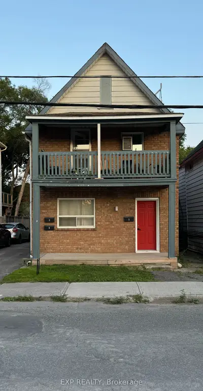 72 Barrette Street 3, Vanier And Kingsview Park, On K1l 8a3