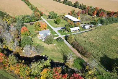 Farm in Manotick - Kars - Rideau Twp and Area