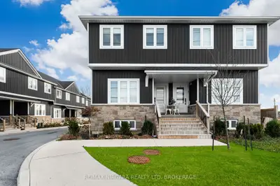 Semi-Detached in Niagara Falls