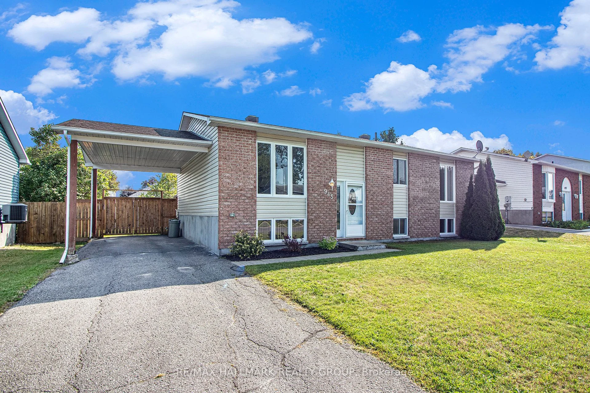 945 Belvedere Avenue, Clarence-Rockland, ON K4K 1H3