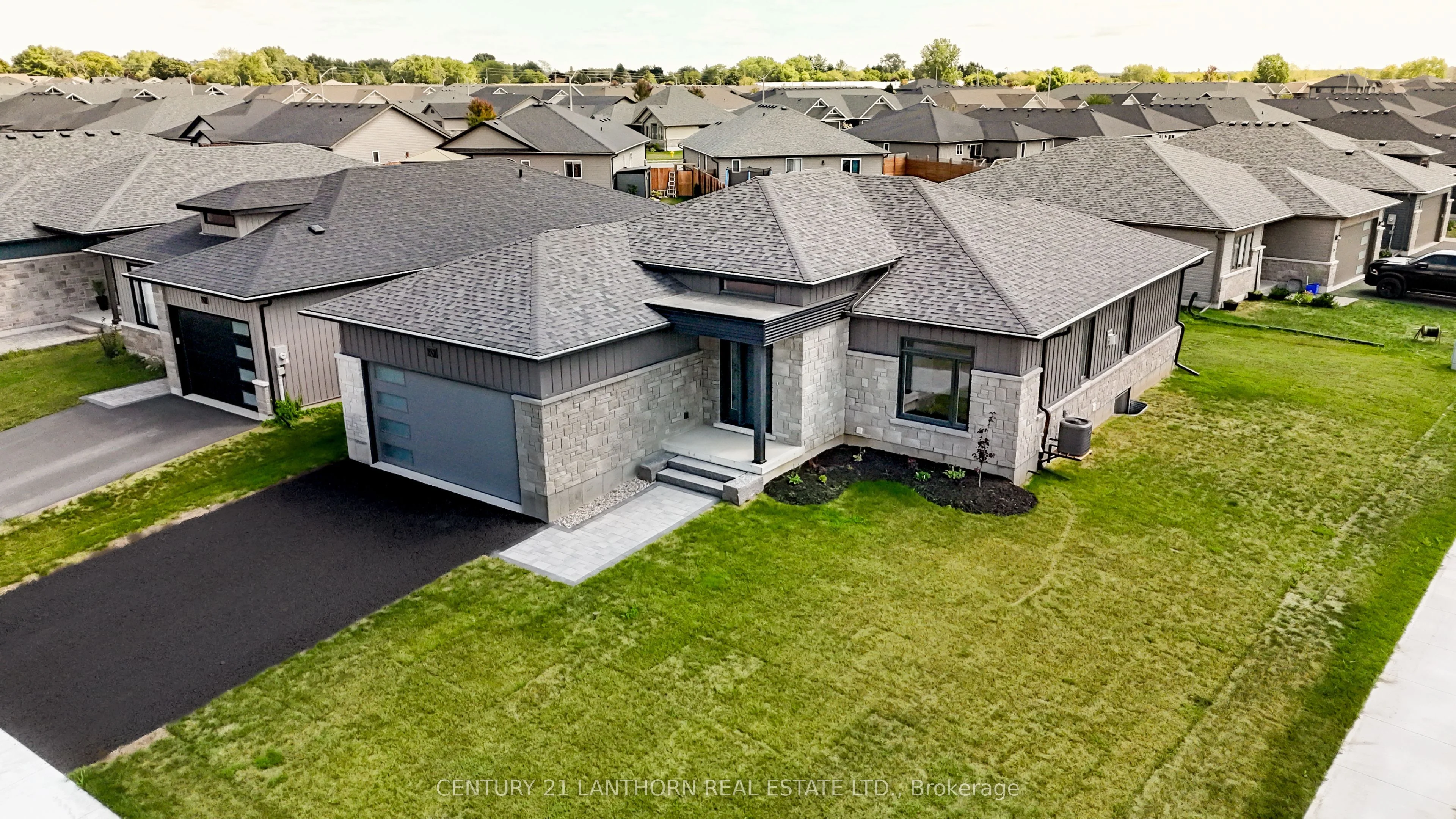 60 Hastings Park Drive, Belleville, On K8p 0h7