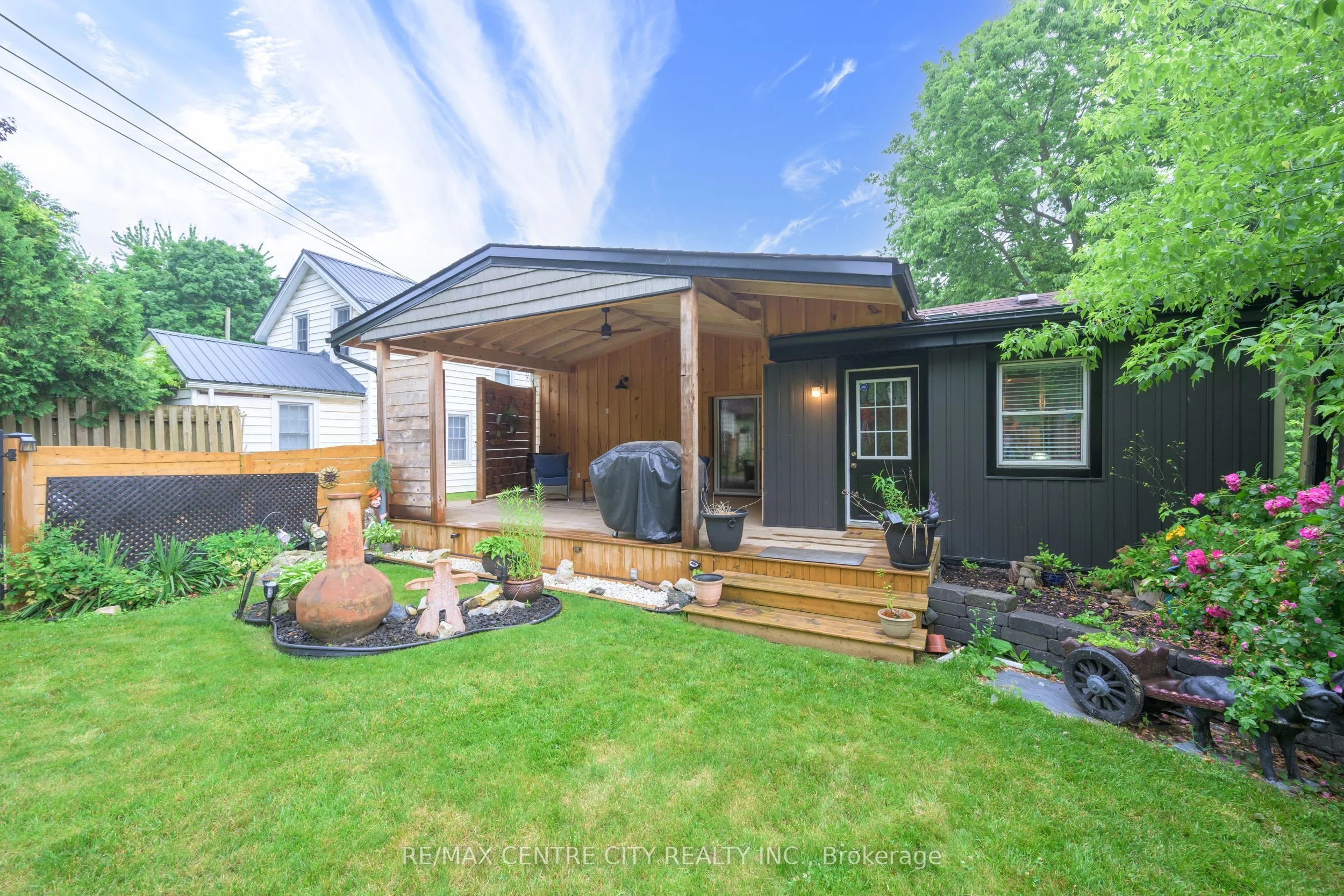 99 Wilson Avenue, London North, ON N6H 1X8