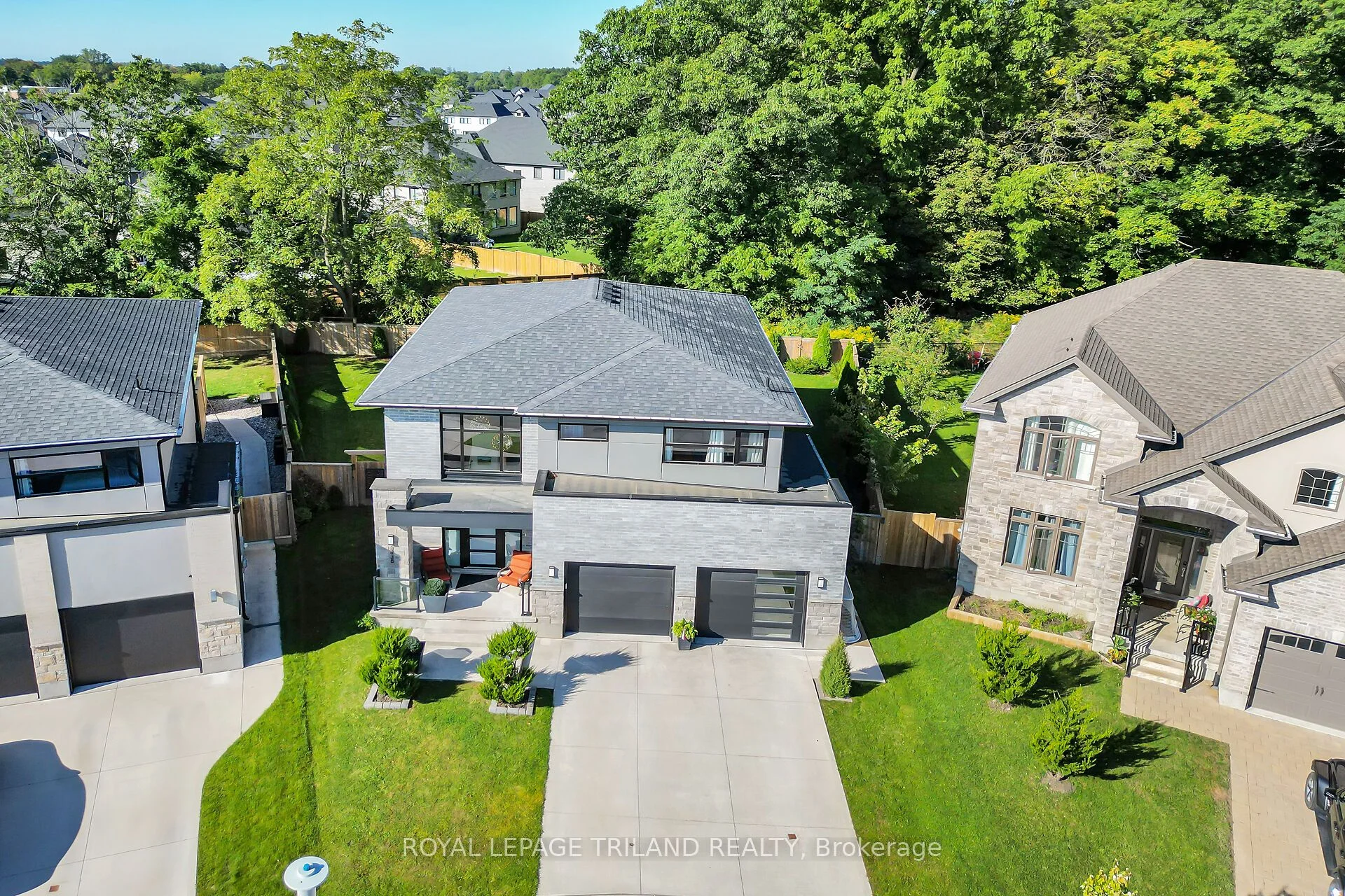 2438 Red Thorne Avenue, London South, On N6p 0e7