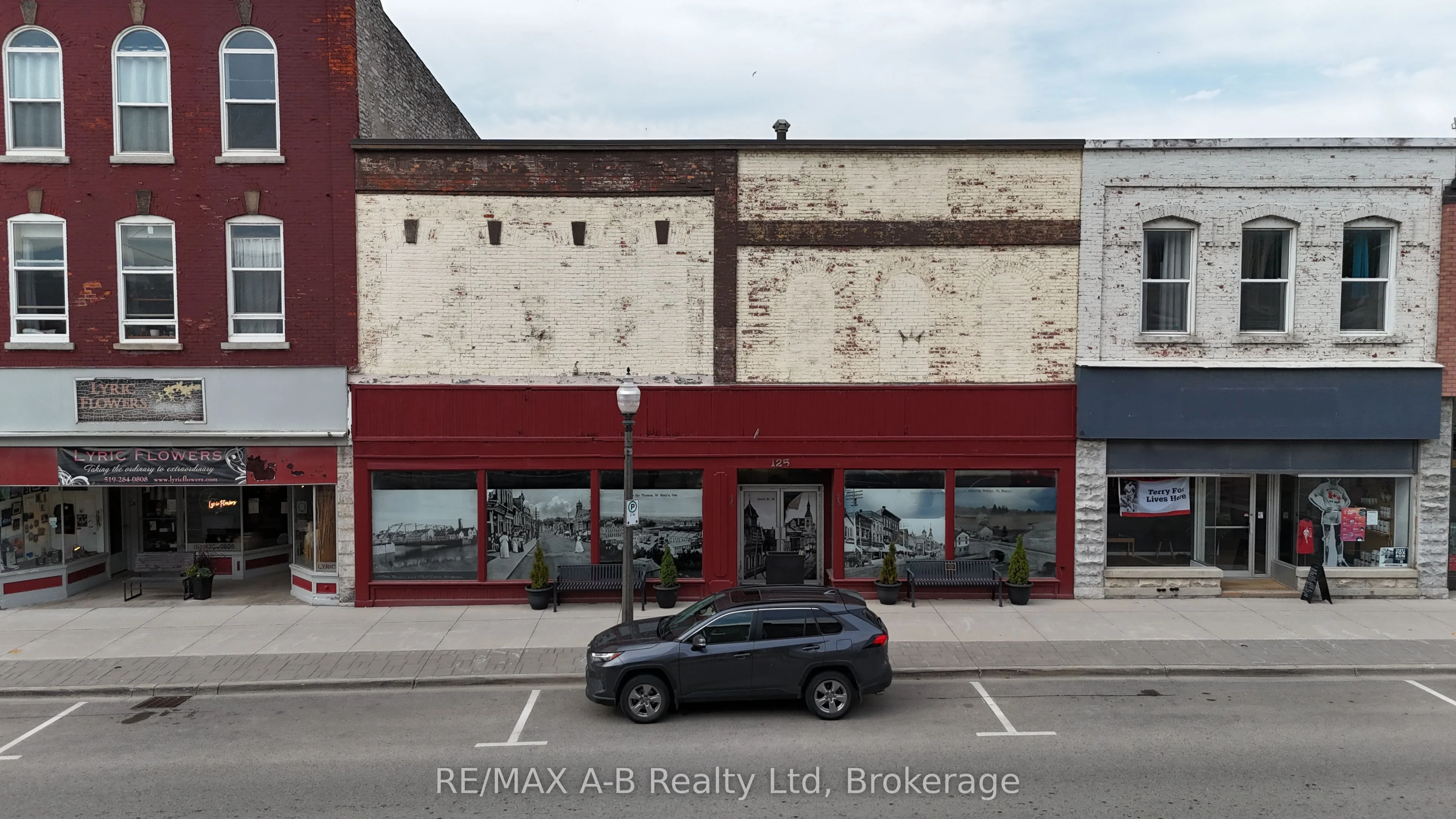 125 Queen Street E, St. Marys, On N4x 1c4
