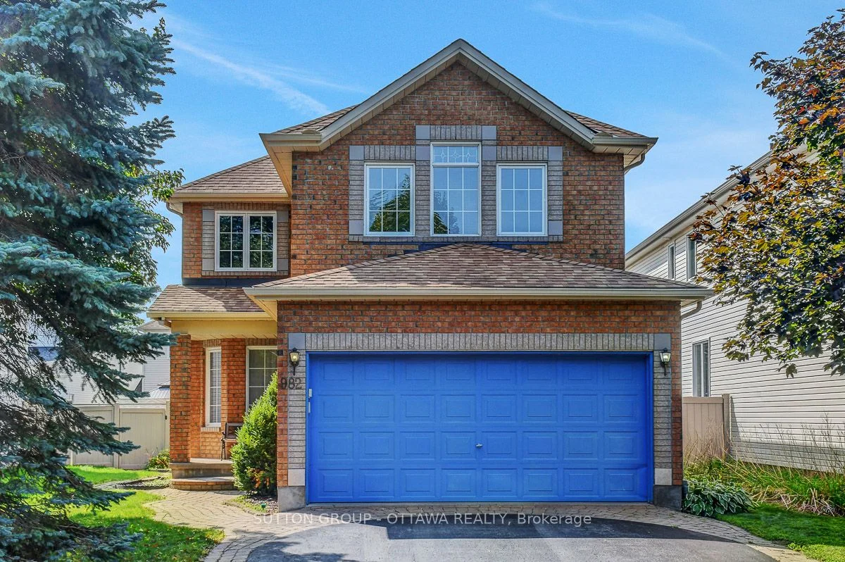 982 Como Crescent, Orleans - Cumberland and Area, ON K4A 3Z6