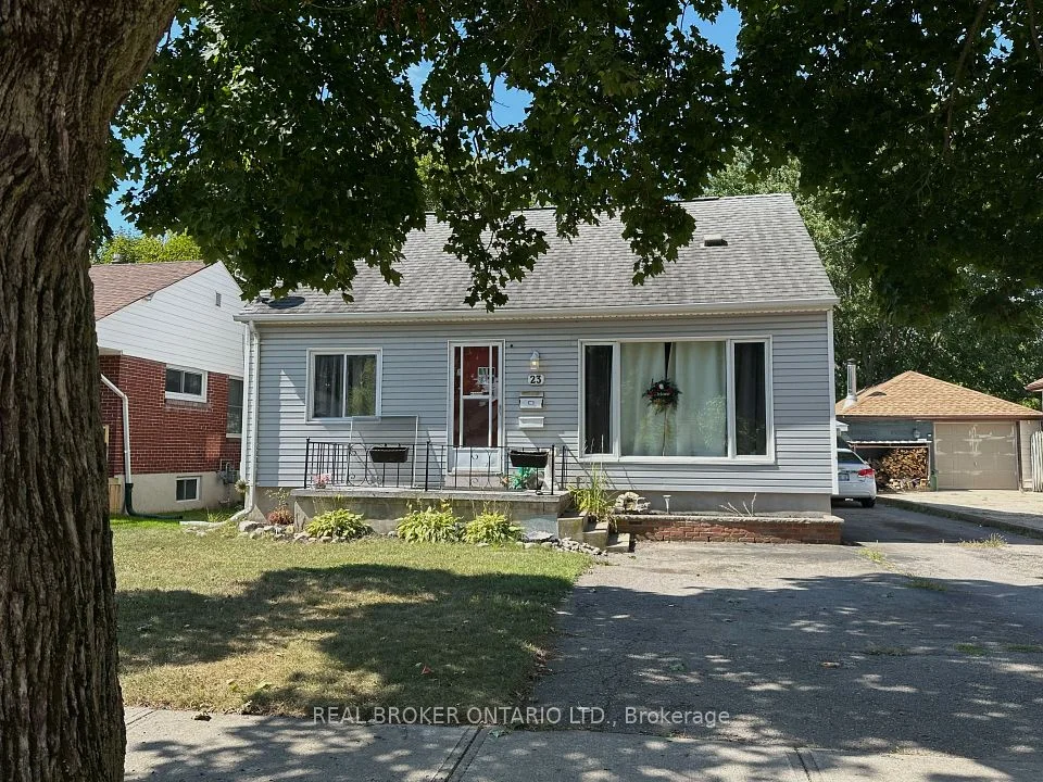 23 Giles Street, London East, ON N5Z 2V3