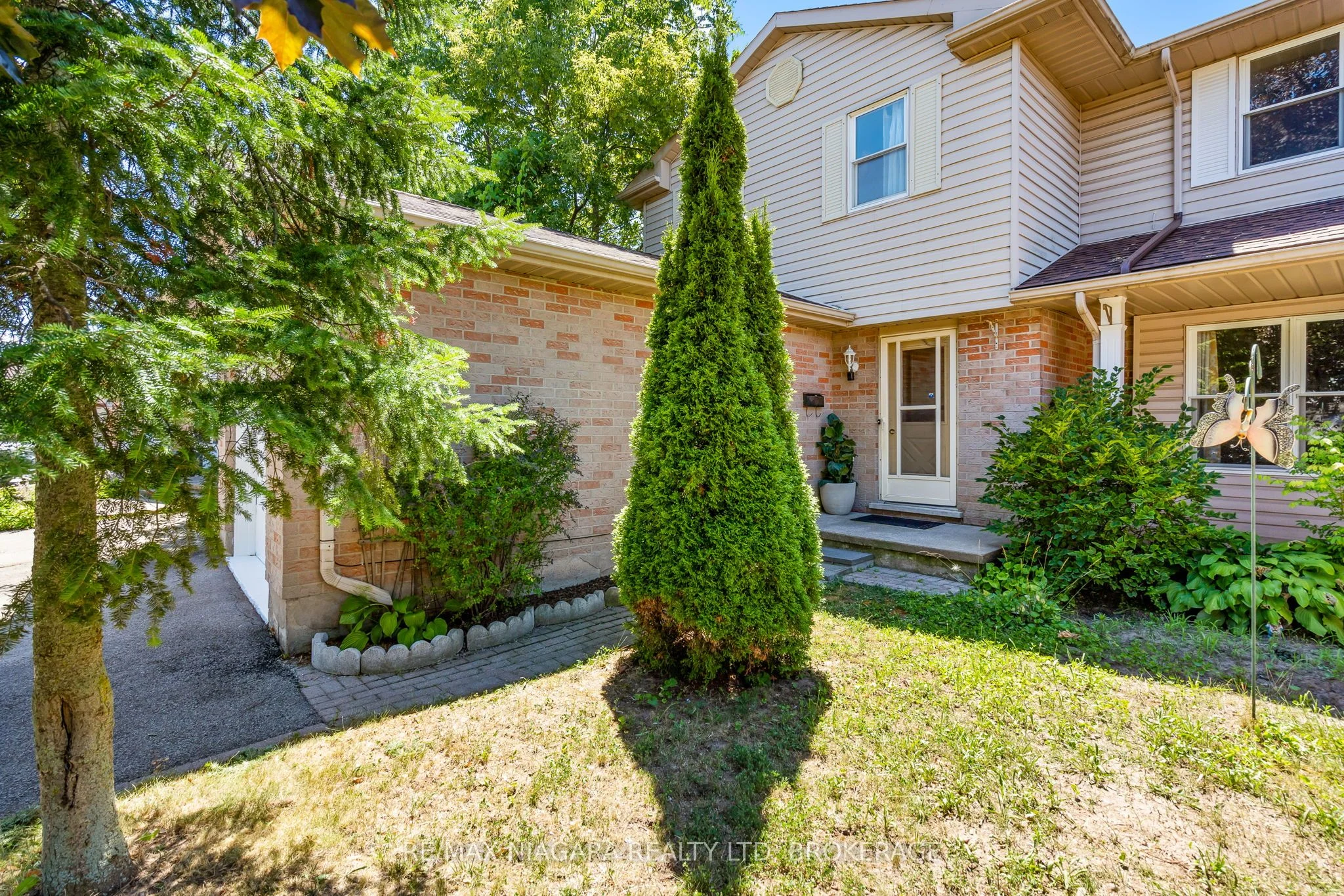 6555 Malibu Drive, Niagara Falls, ON L2H 2W3