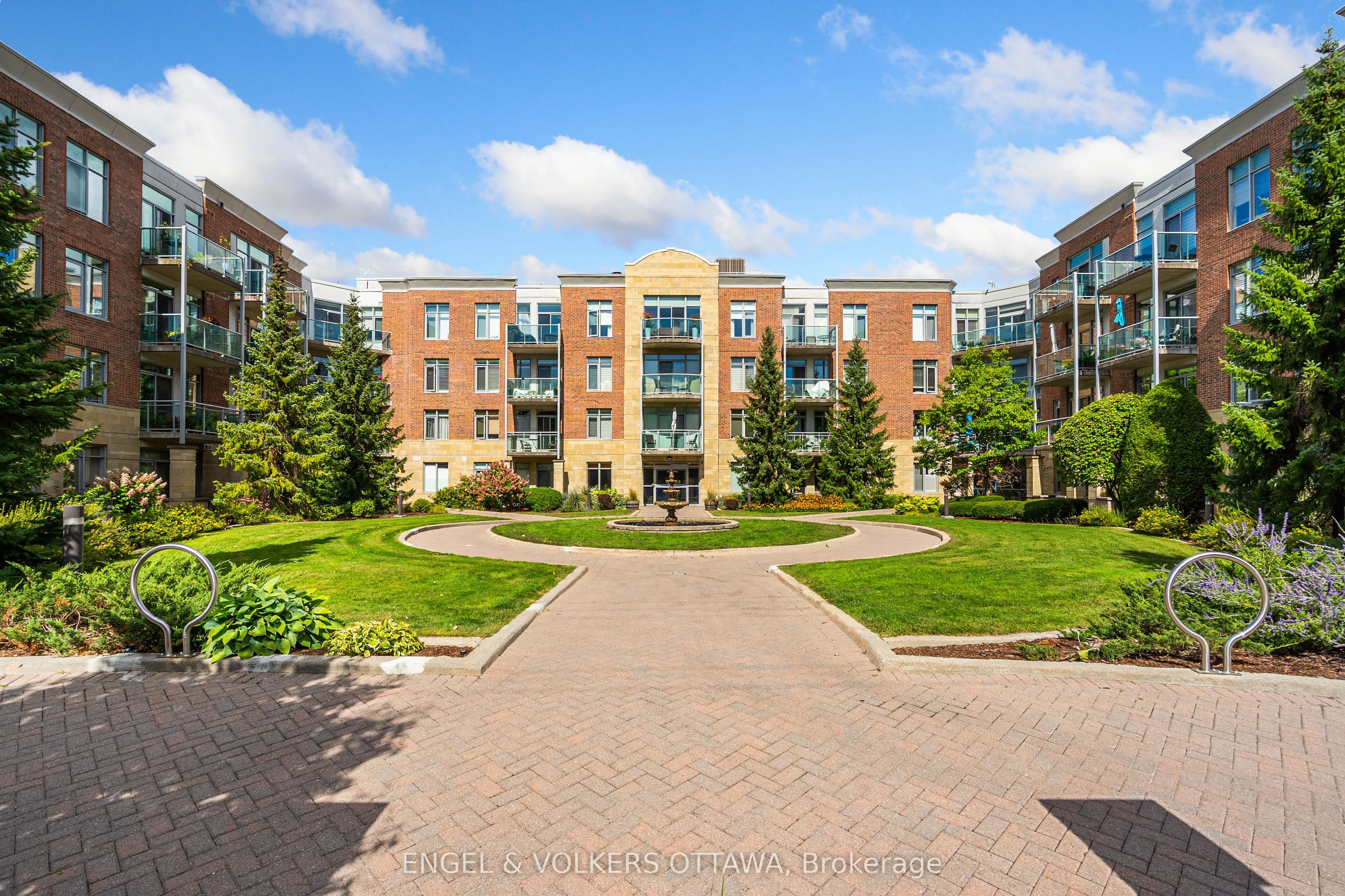 205 Bolton Street 206, Lower Town - Sandy Hill, ON K1N 1K7