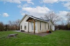 1093 Sunset Drive, Fort Erie, ON L2A 5M4