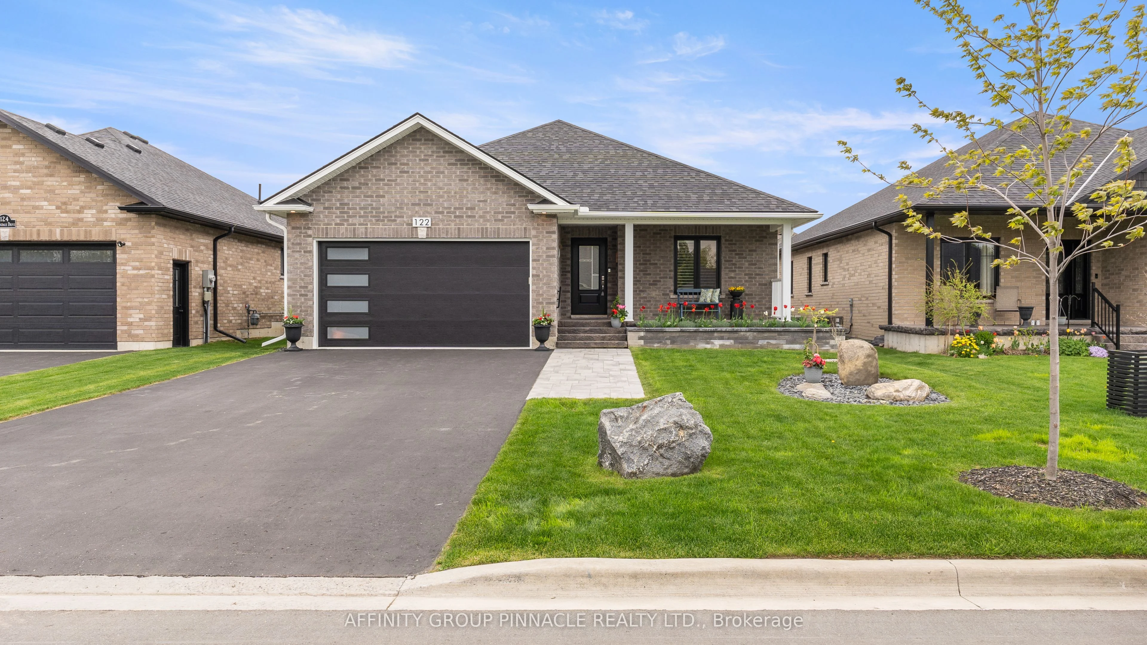 122 Springdale Drive, Kawartha Lakes, ON K9V 0J3