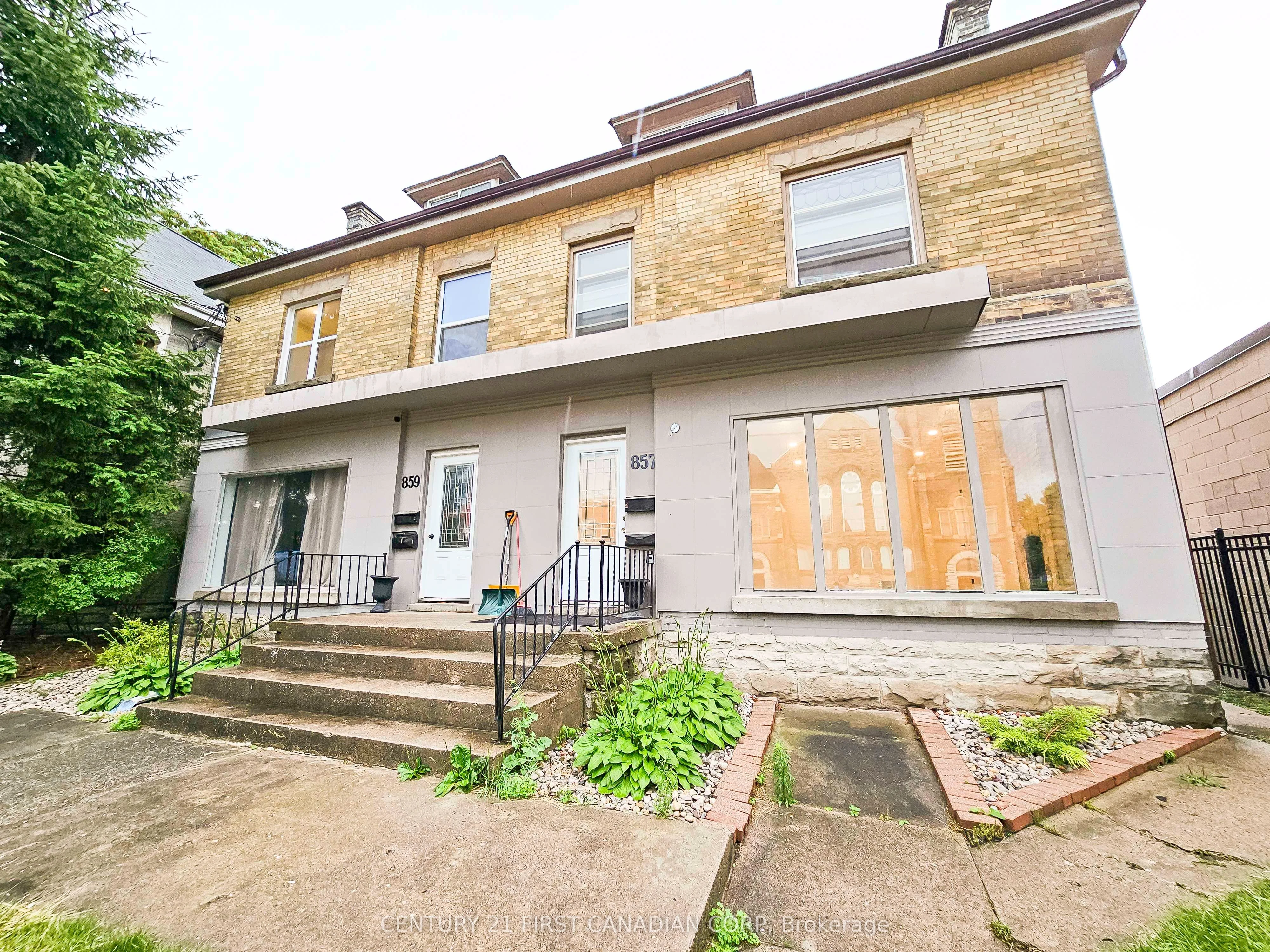 857 Dundas Street Apartment 2, London East, ON N5W 2Z8
