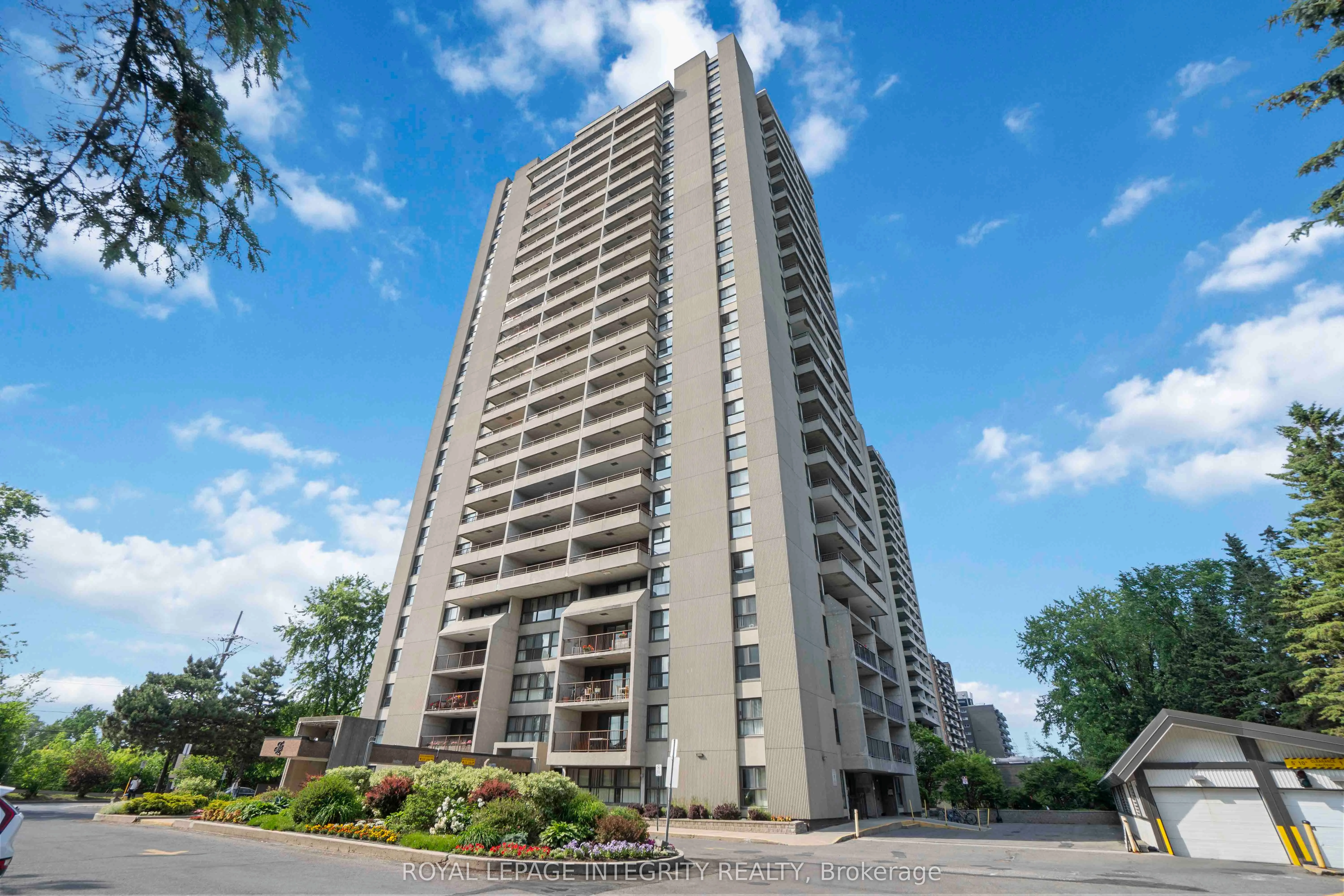 1785 Frobisher Lane 1003, Alta Vista and Area, ON K1G 3T7