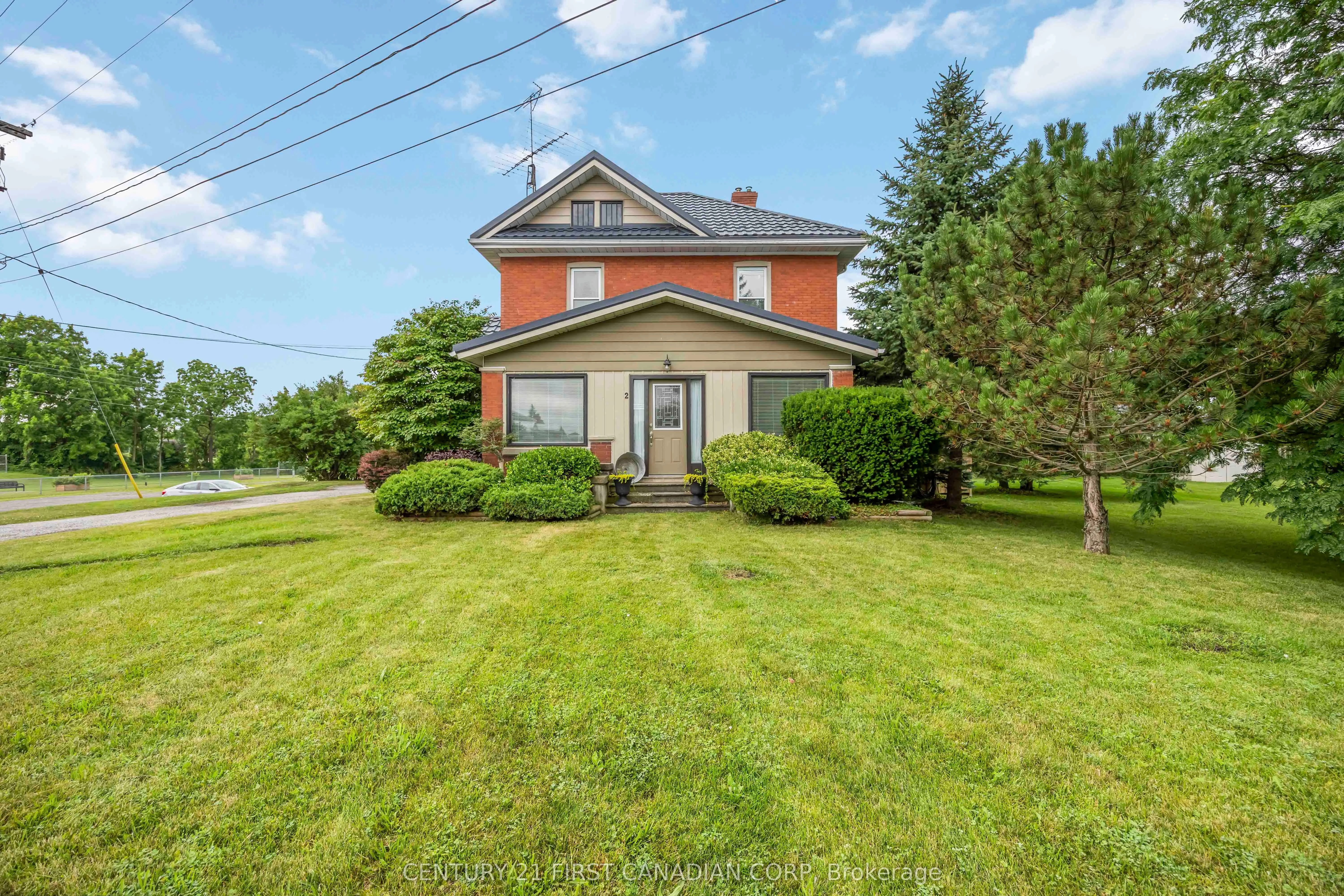 2 Union Street, Lambton Shores, ON N0N 1J0
