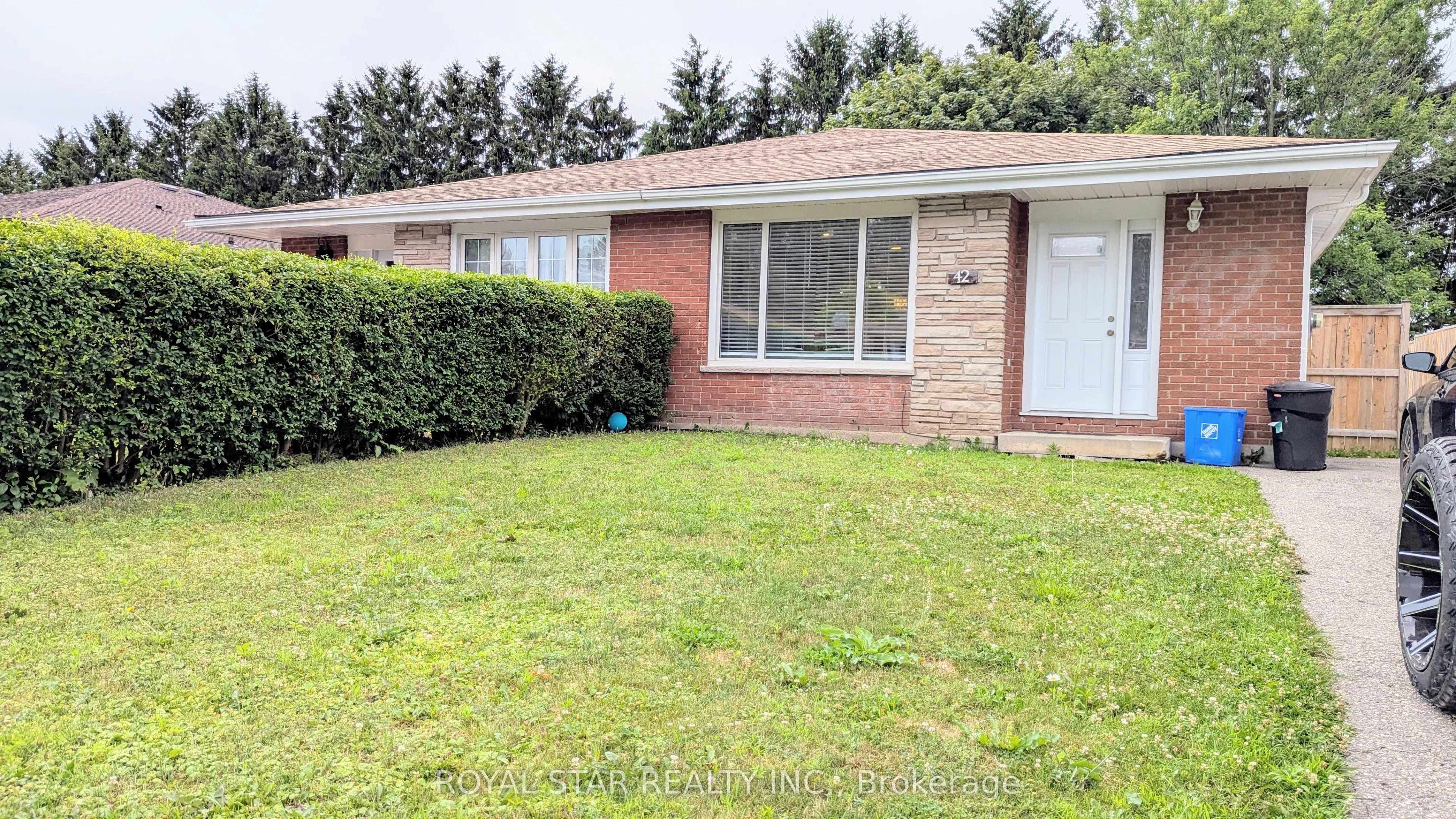 42 Witty Avenue, Ingersoll, On N5c 3p3