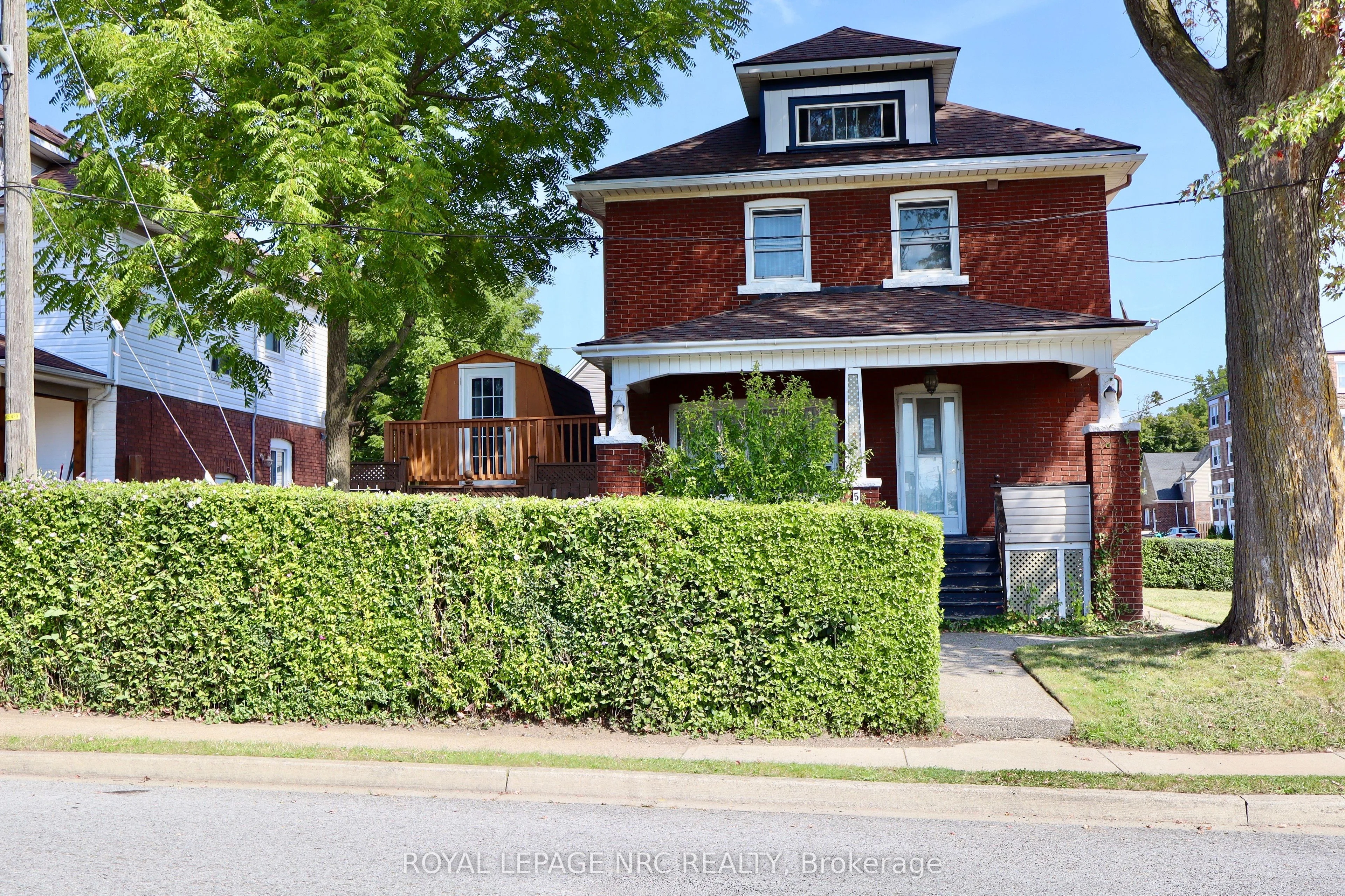 5322 Heywood Avenue, Niagara Falls, ON L2E 4V6