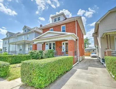 Detached in Windsor