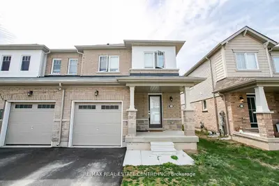 Att/Row/Townhouse in Niagara Falls