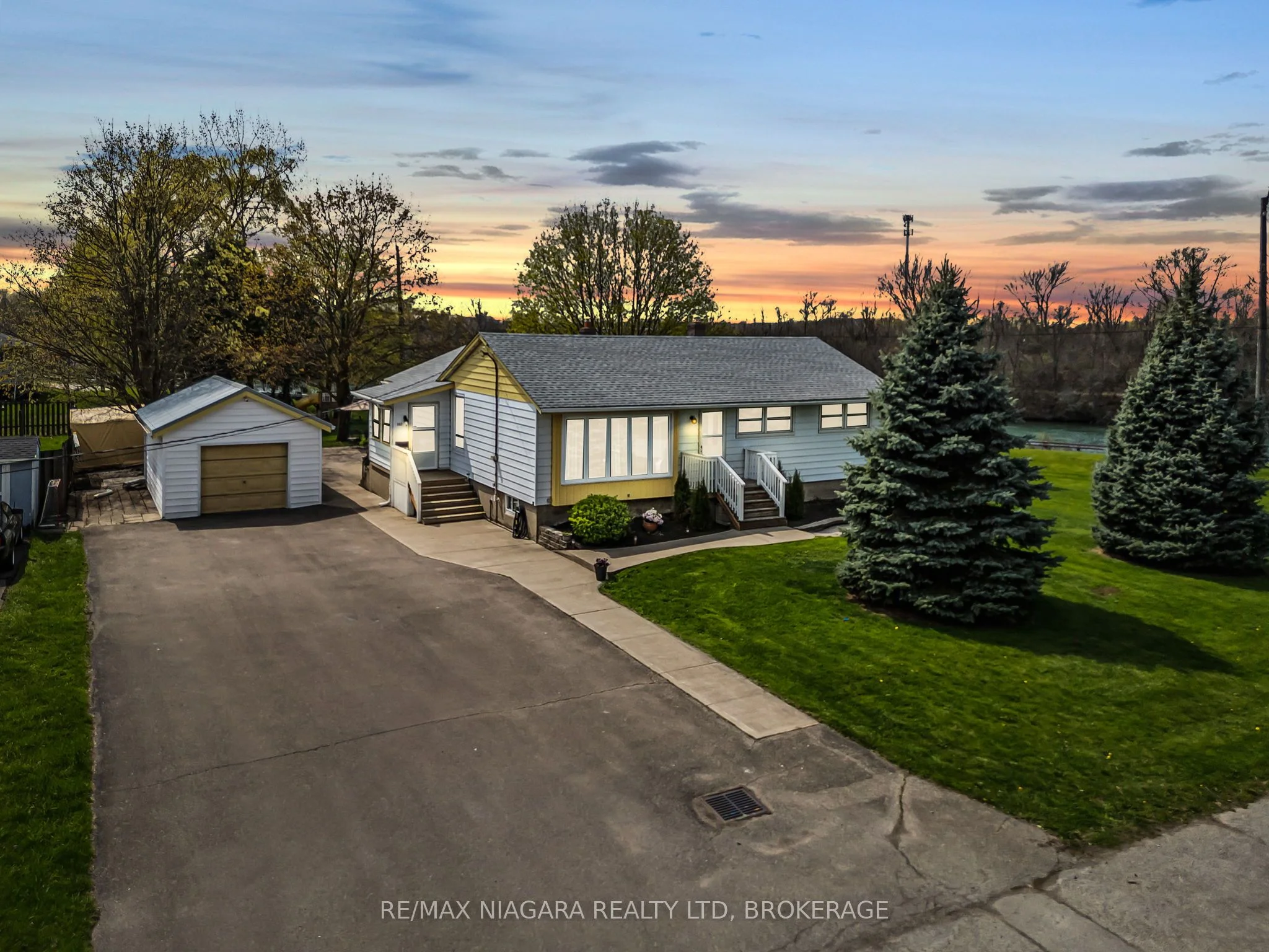 252 Mellanby Avenue, Port Colborne, ON L3K 2L0