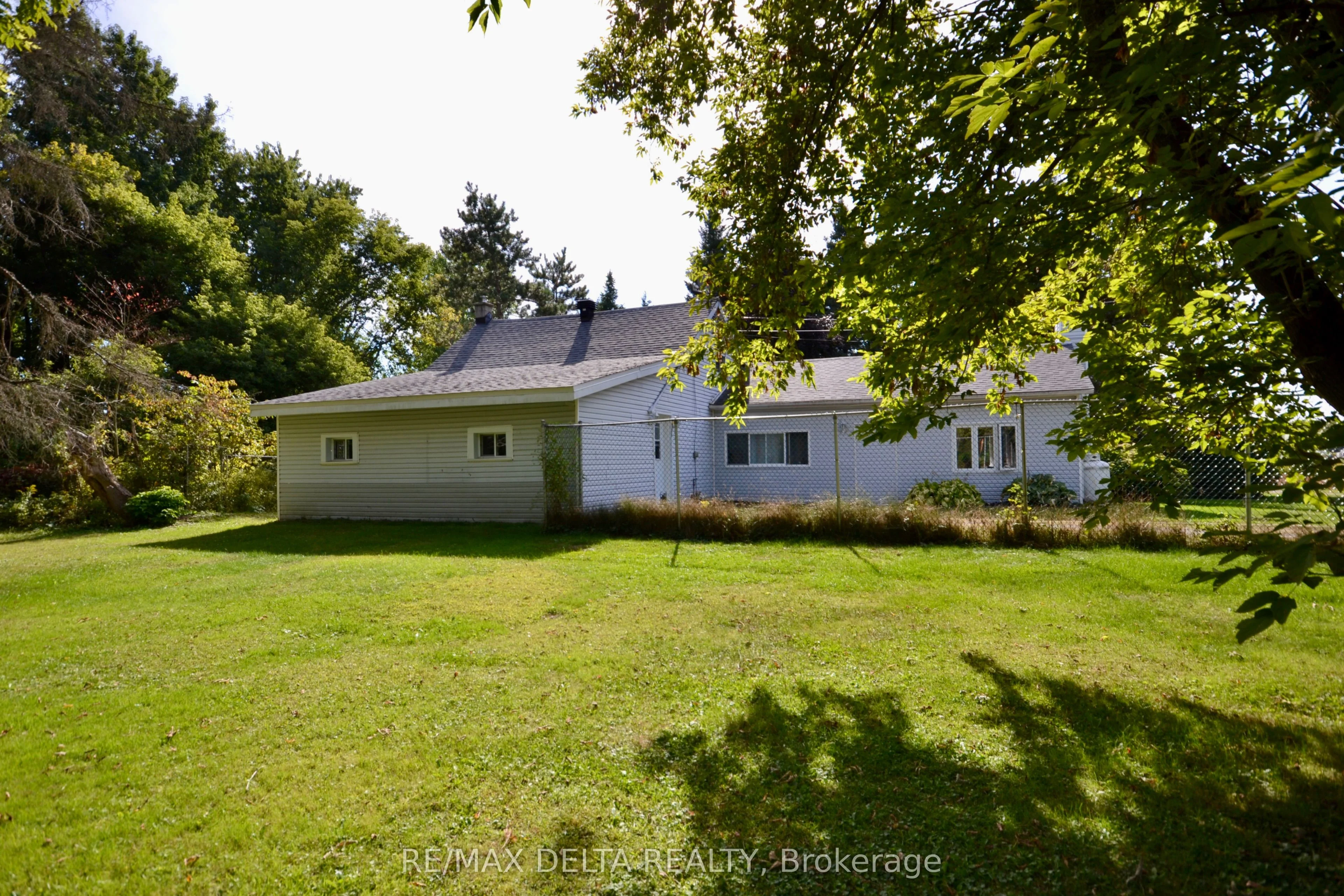 3383 Champlain Street, Clarence-rockland, On K0a 1e0
