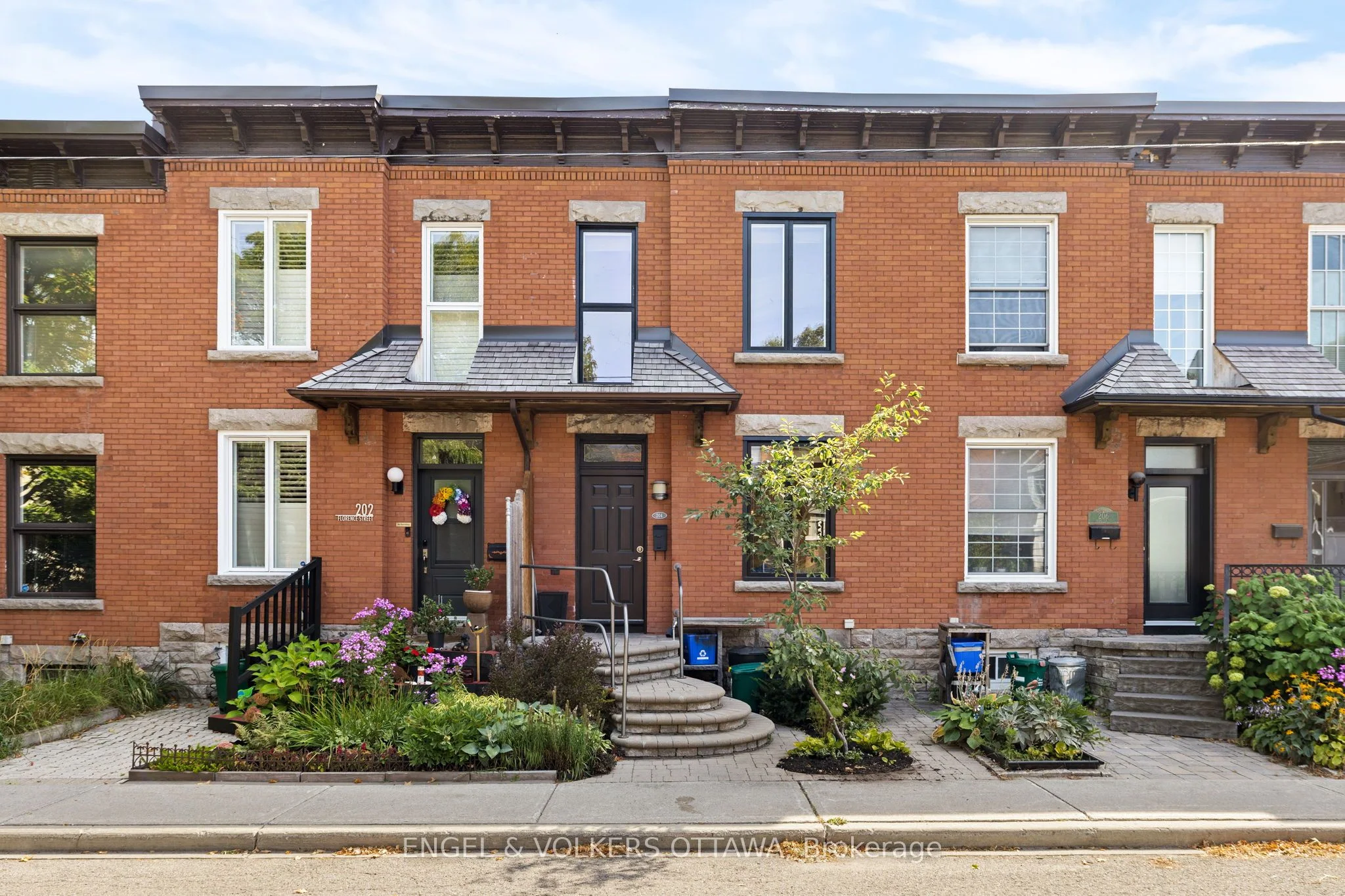 204 Florence Street, Ottawa Centre, ON K1R 5N6