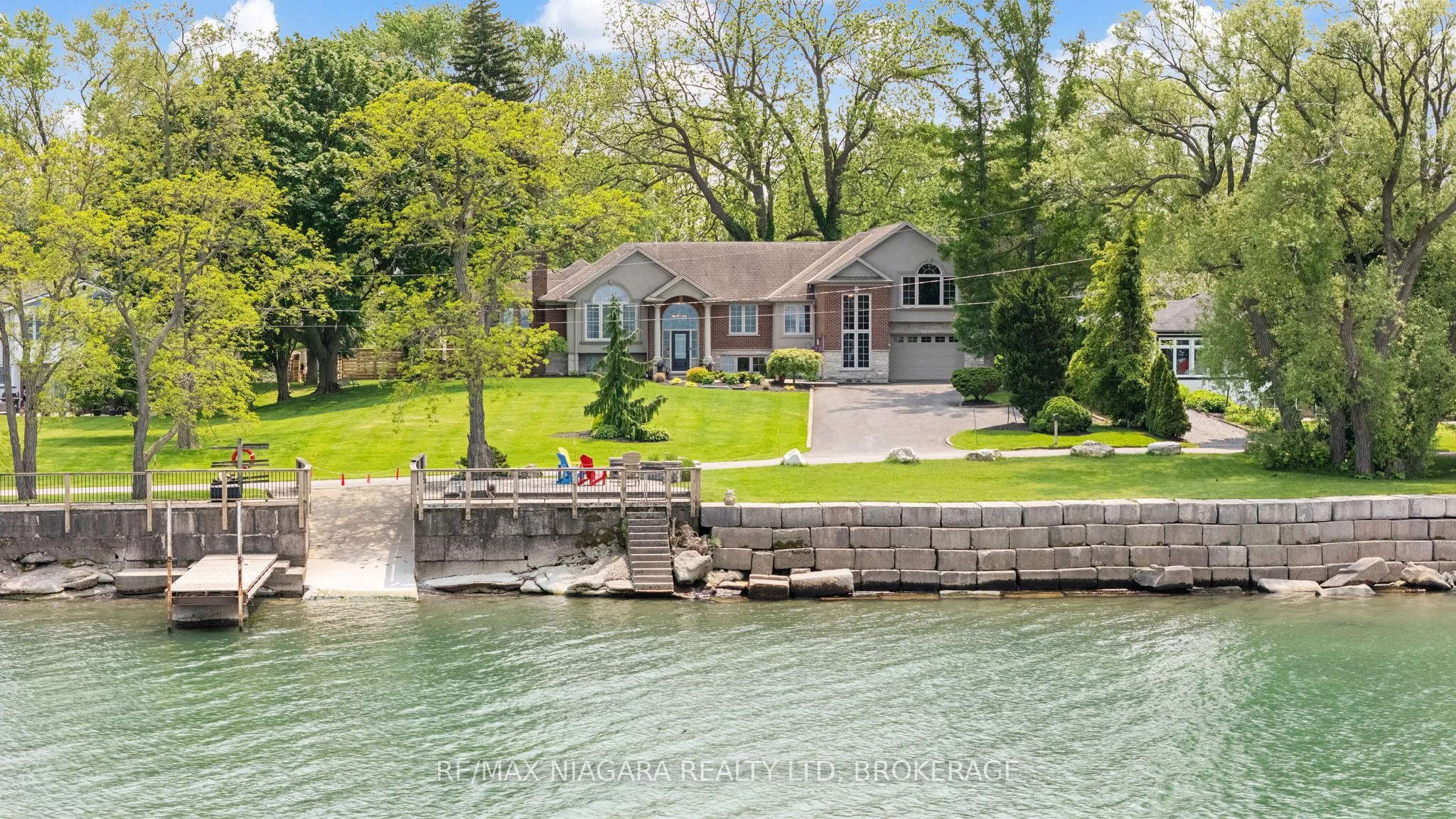 4618 Sandy Cove Drive, Lincoln, ON L0R 1B1