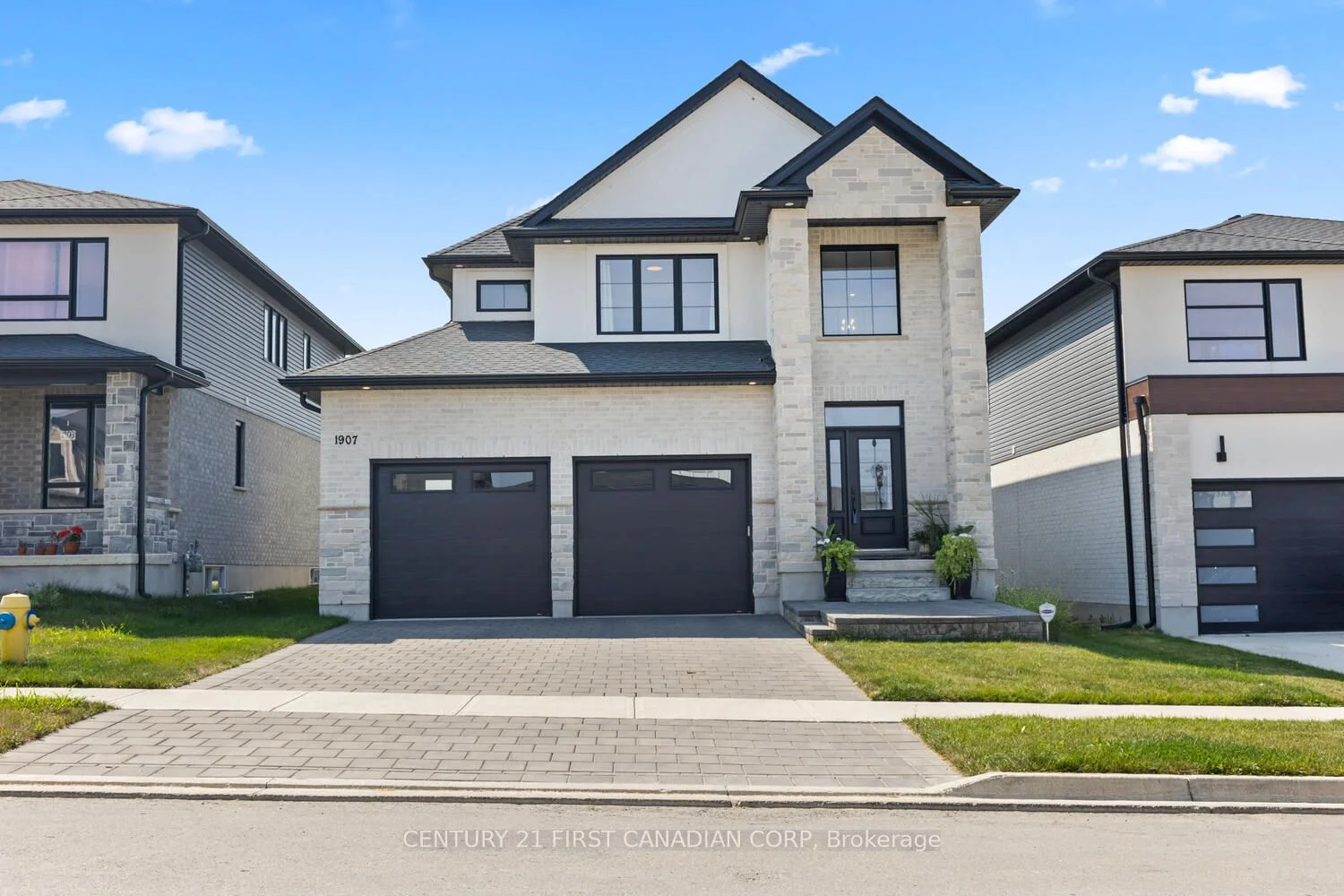 1907 Fountain Grass Drive, London South, ON N6K 0M2