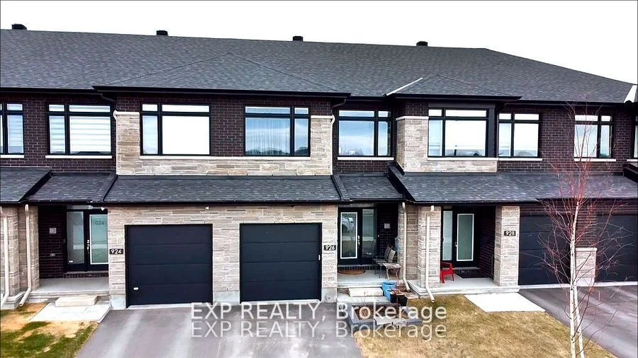 926 Brian Good Avenue, Blossom Park - Airport and Area, ON K4M 0N7