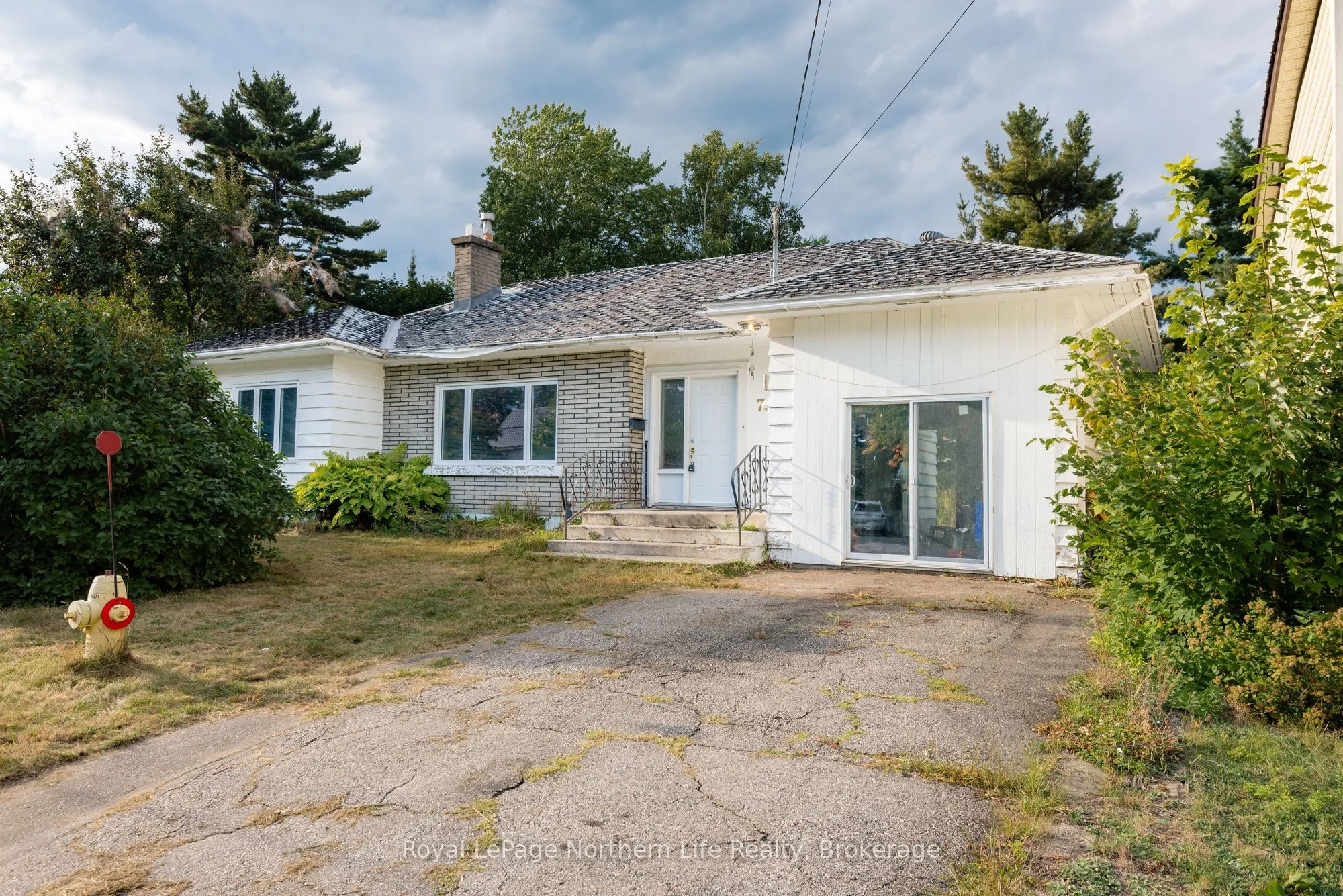 734 Reynolds Street, North Bay, ON P1B 5C4