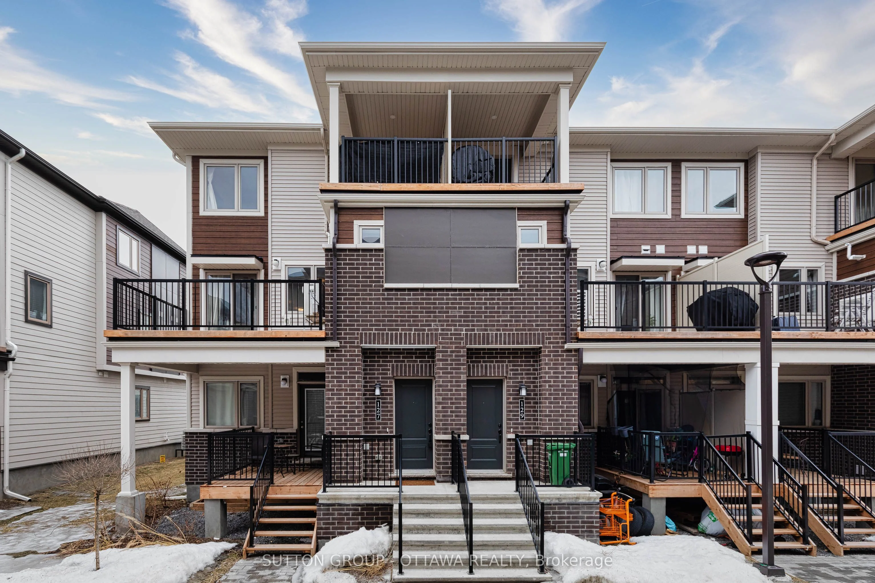 Condo Townhouse in Barrhaven