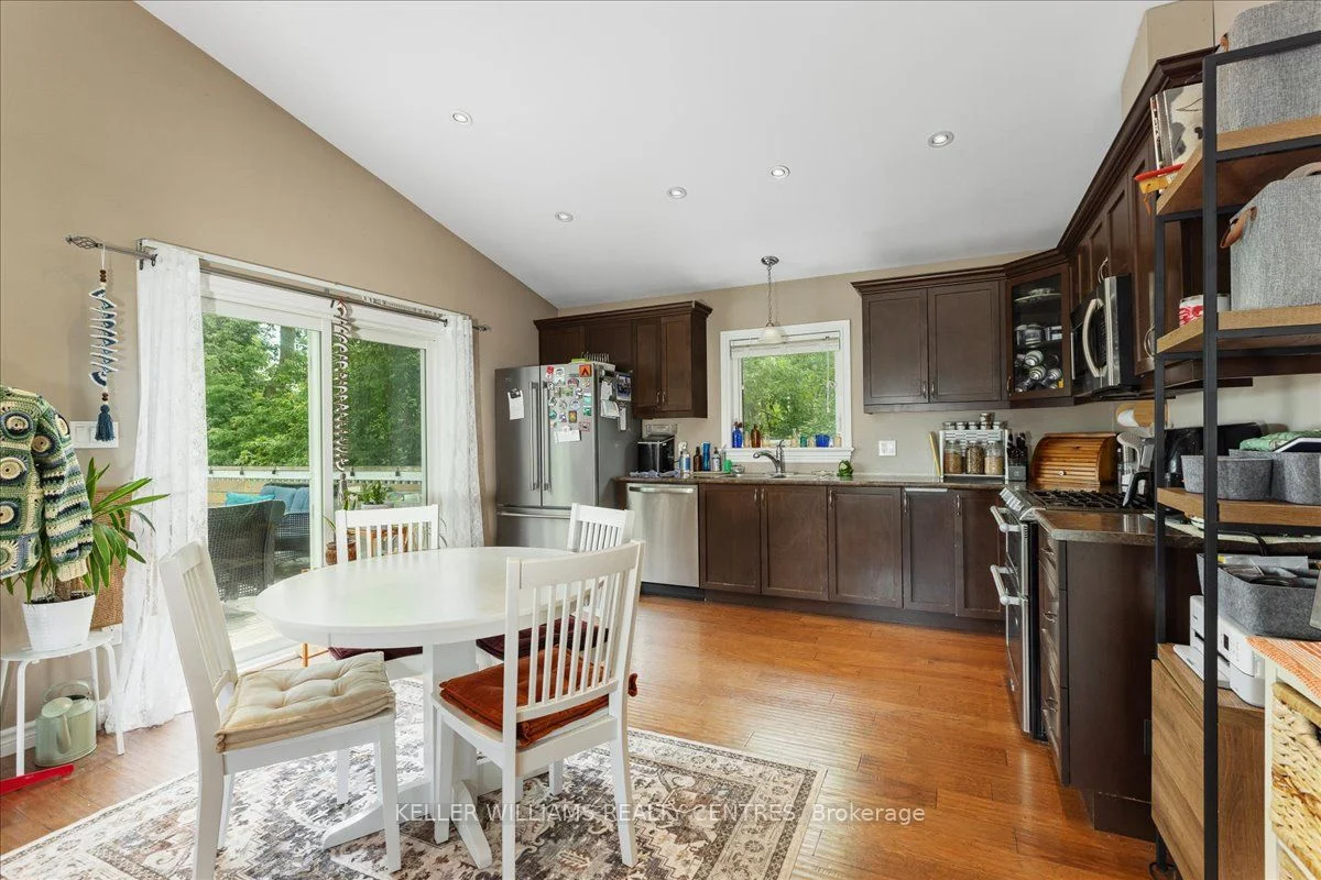 31 DURHAM Street E, Kawartha Lakes, ON K9V 1W9