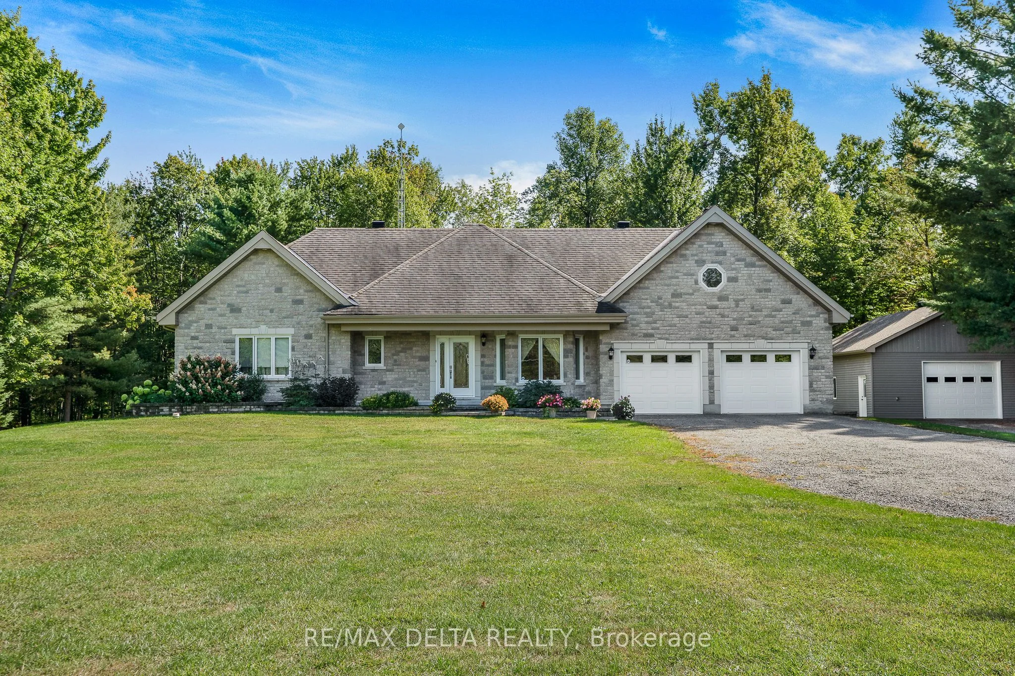 740 Vinette Road, Clarence-Rockland, ON K0A 1N0