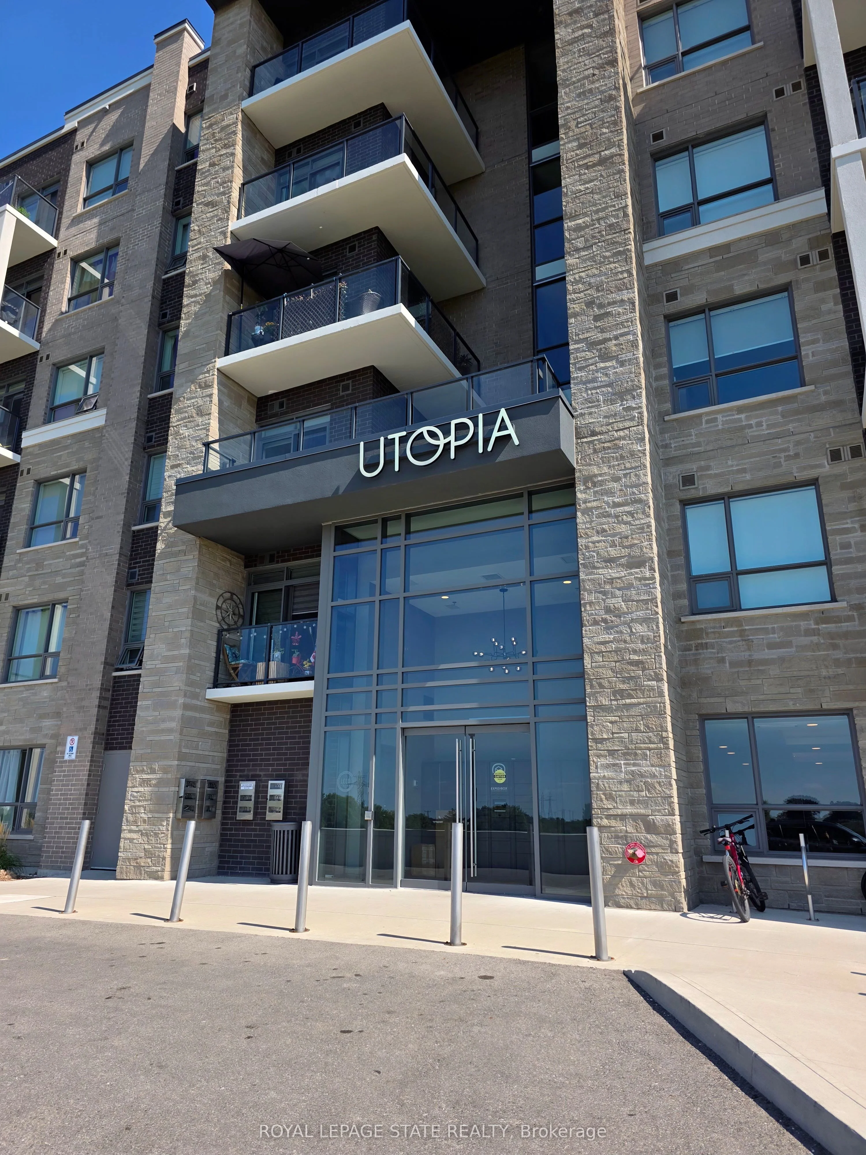 Condo Apartment in Lincoln