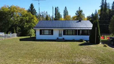 Detached in Madawaska Valley