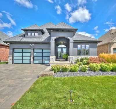 Detached in Pelham