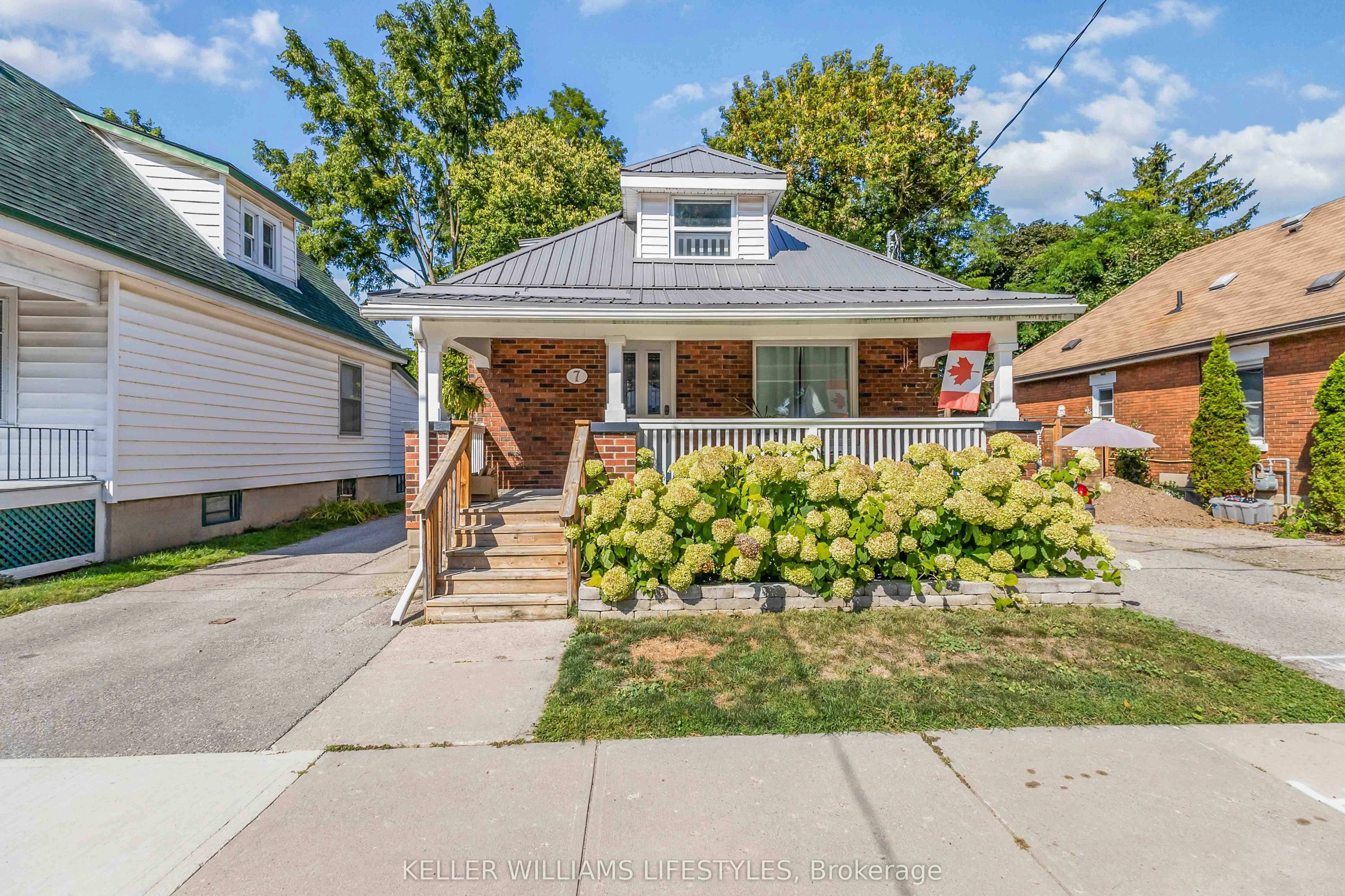 7 Cummings Avenue Upper, London North, ON N6H 1J6