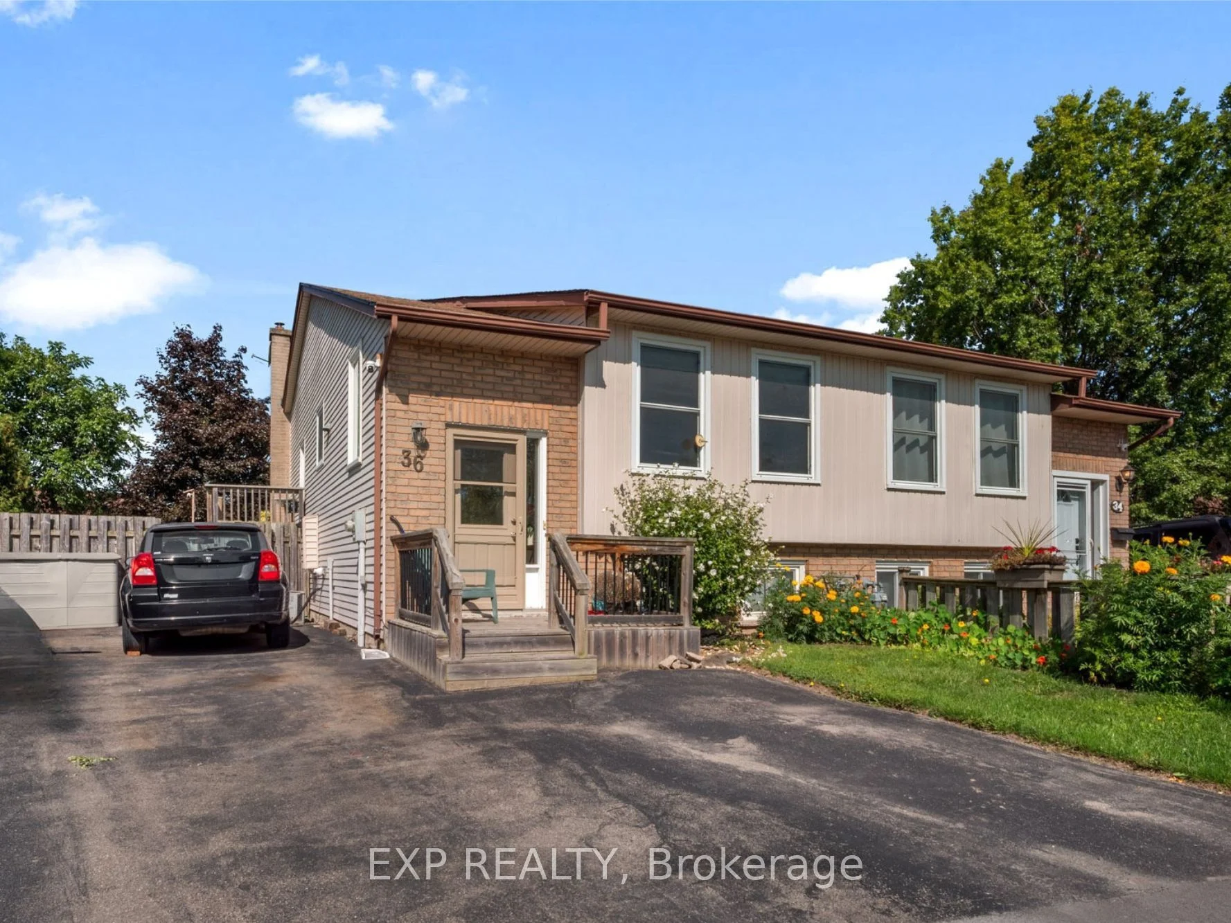 36 RAINBOW Court, Welland, ON L3C 6R4