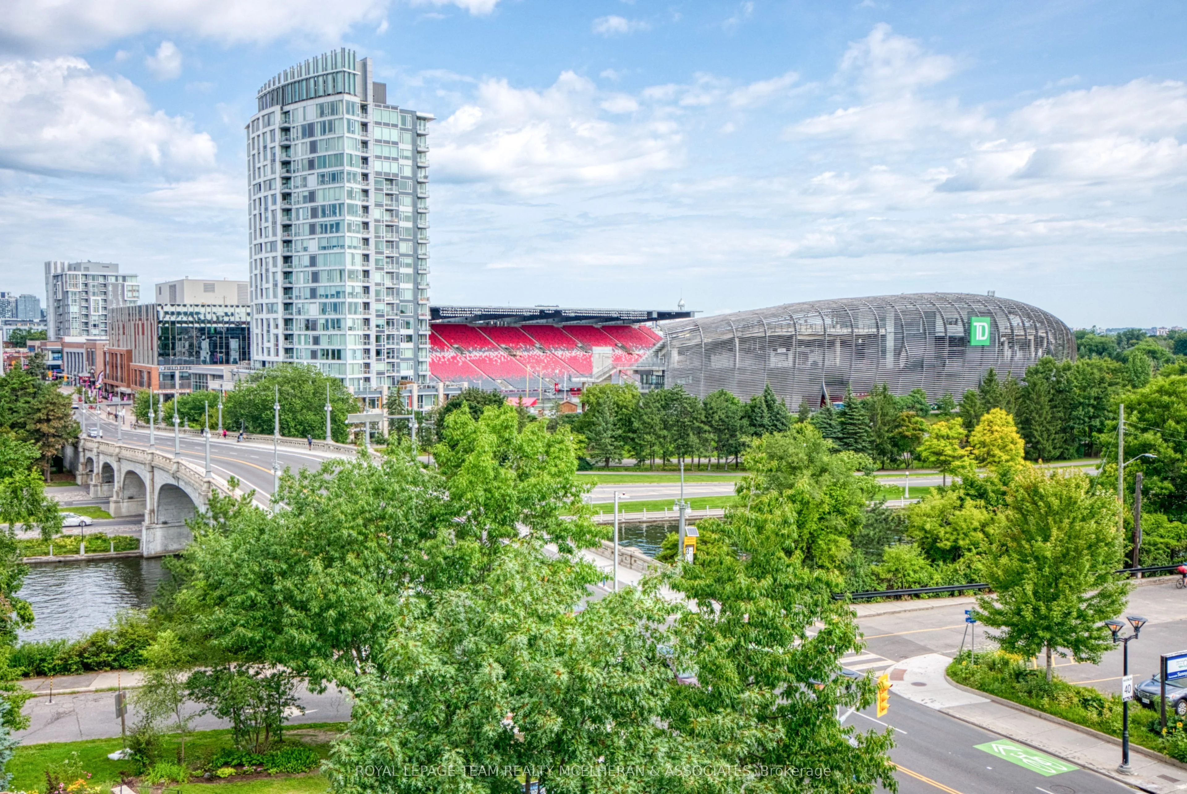 Multiplex in Glebe - Ottawa East and Area