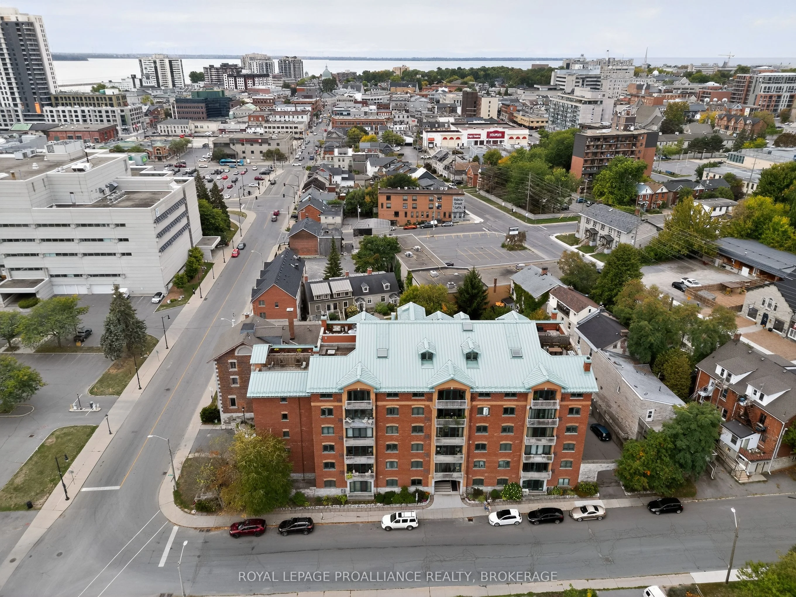 2 Bay Street 304, Kingston, On K7k 6t7
