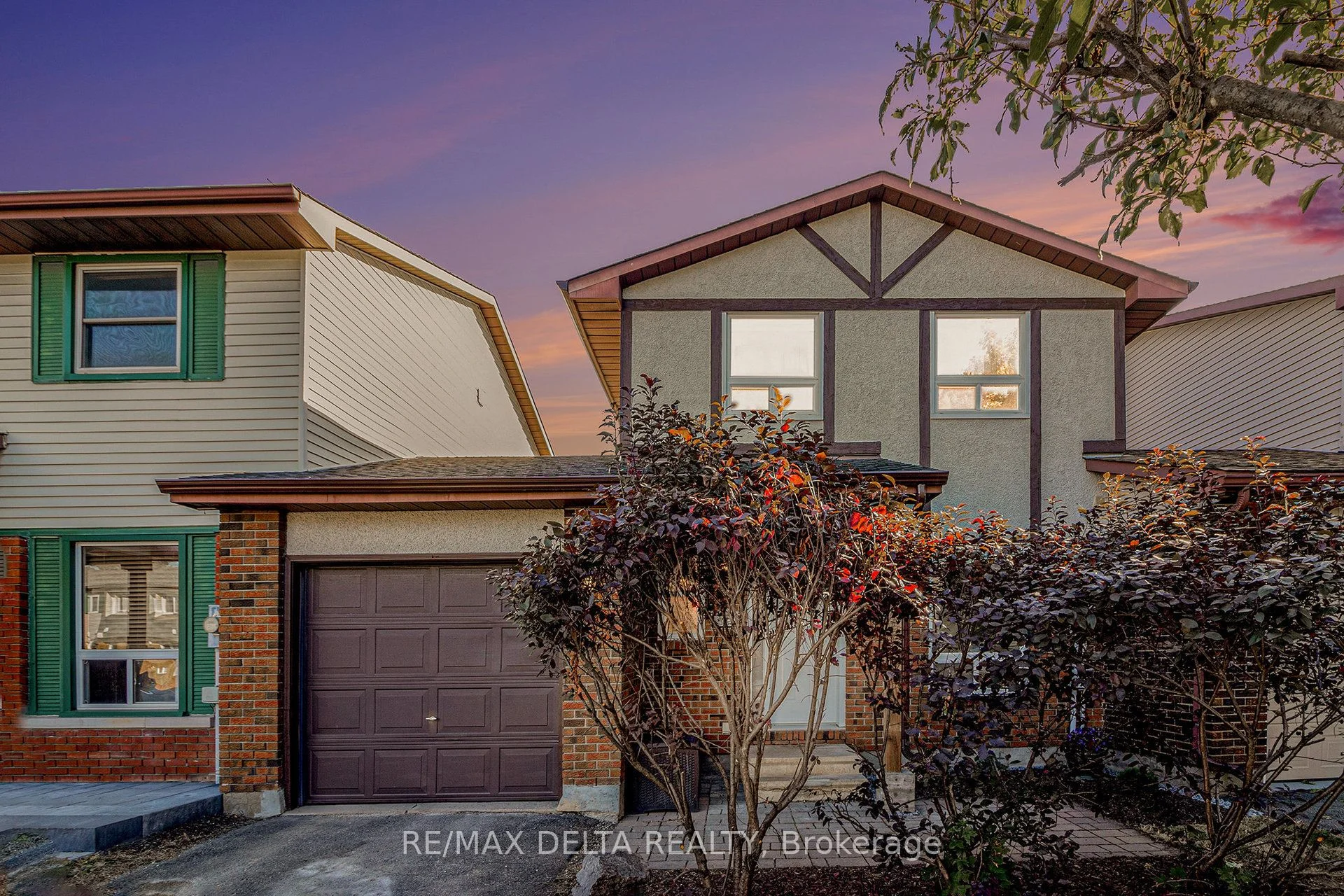 1345 Cedarcroft Crescent, Cyrville - Carson Grove - Pineview, ON K1B 5G8