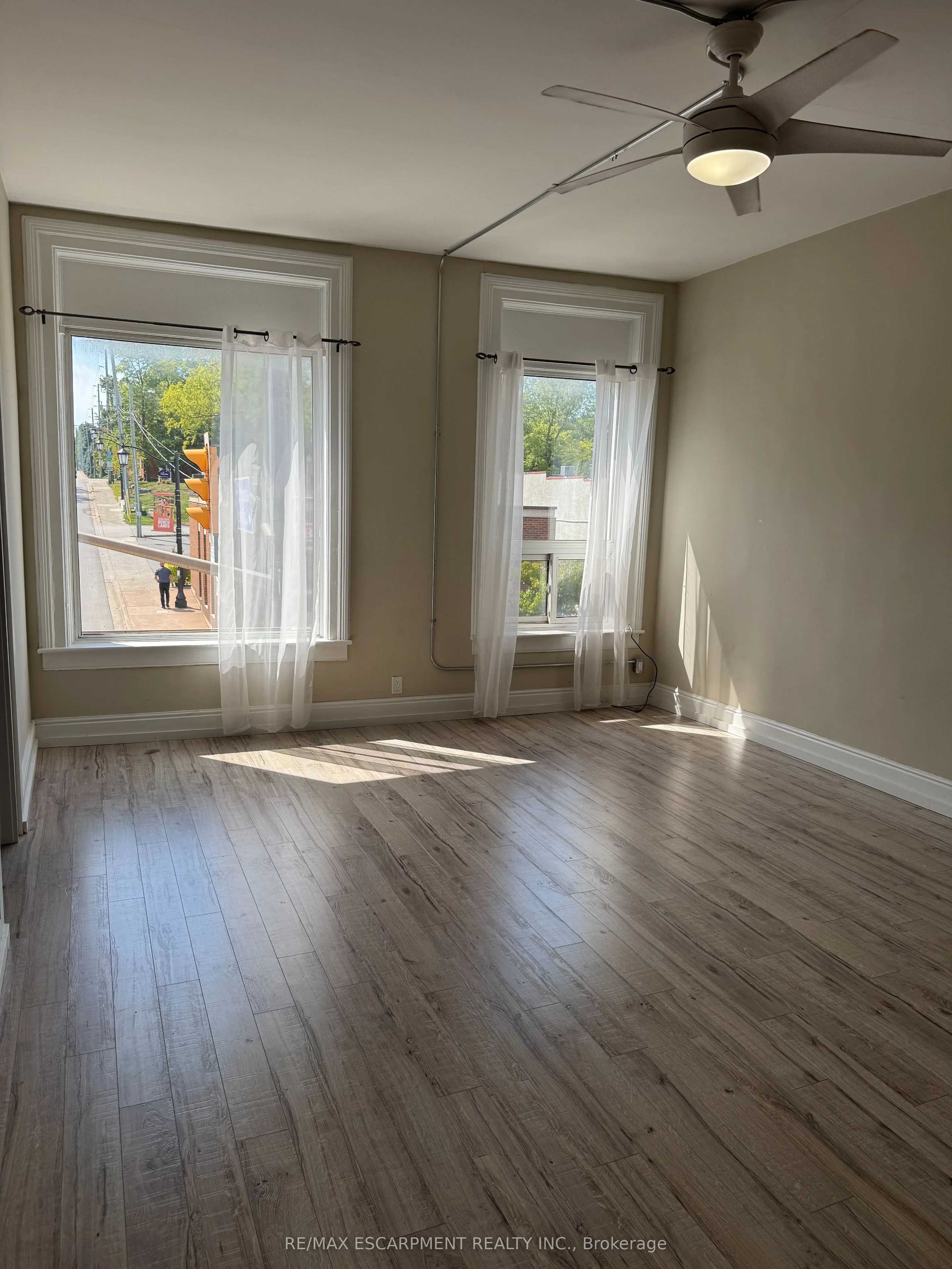 4973 King Street 1, Lincoln, ON L0R 1B0