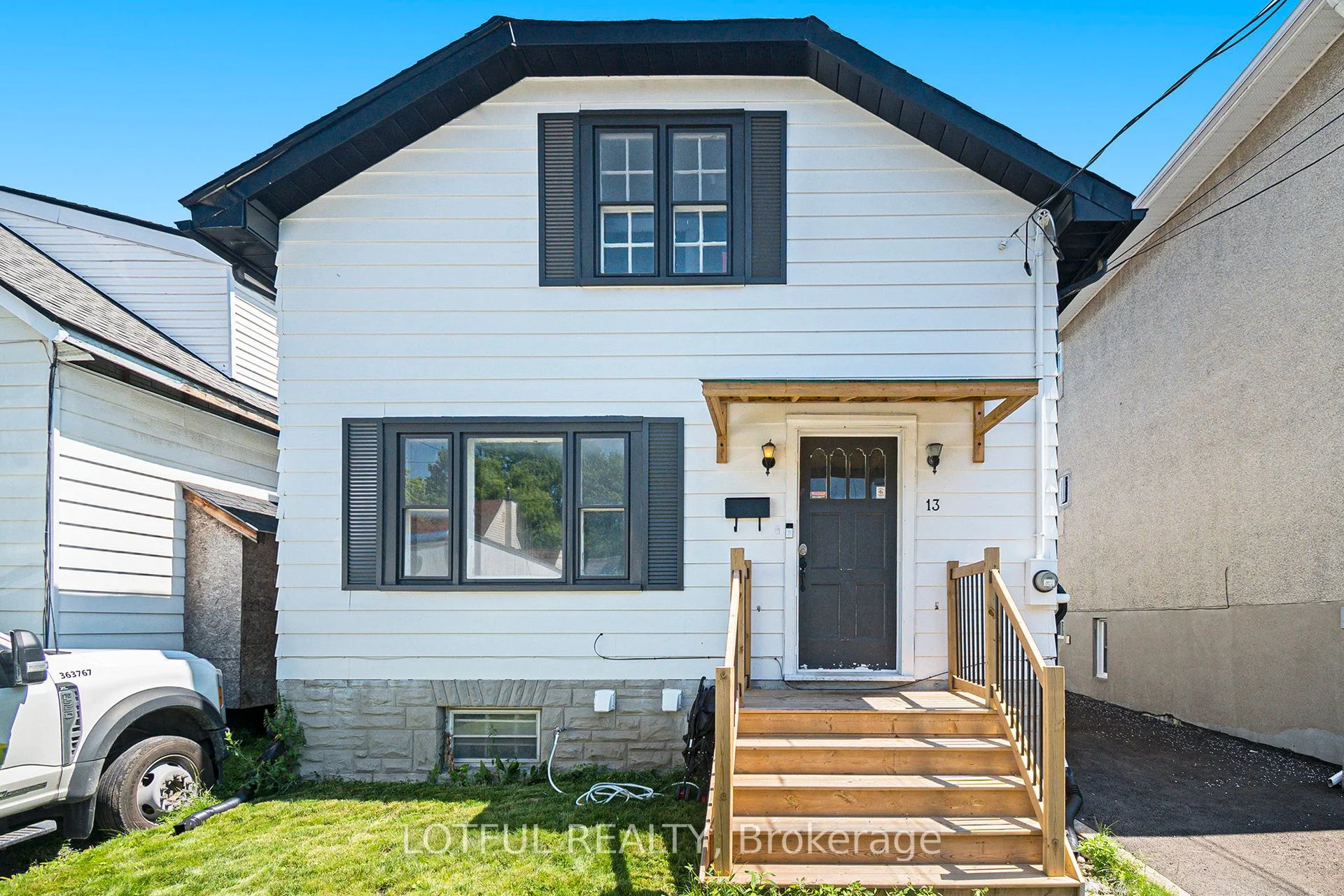 13 Pinehurst Avenue, West Centre Town, On K1y 1k2
