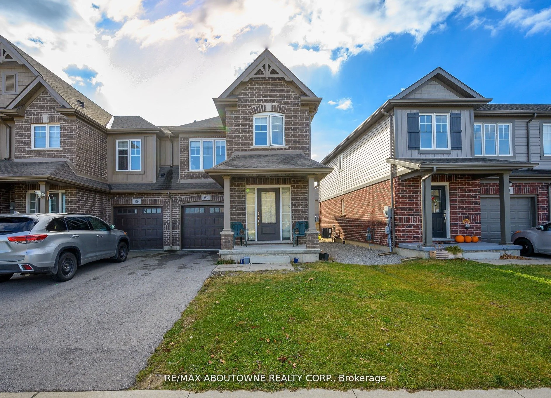 93 HERON Street, Welland, ON L3C 0G8