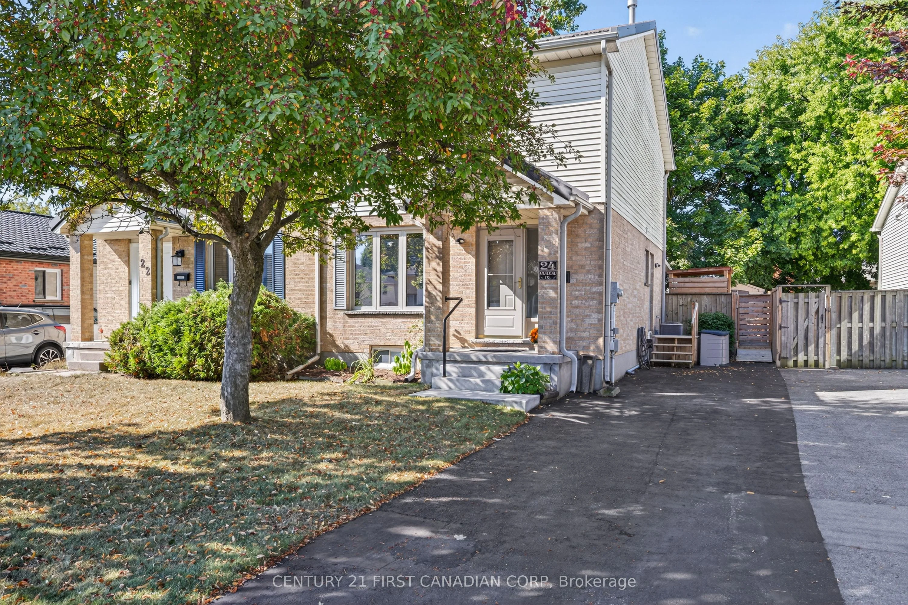 24 Moreau Crescent, London East, ON N5V 4S7