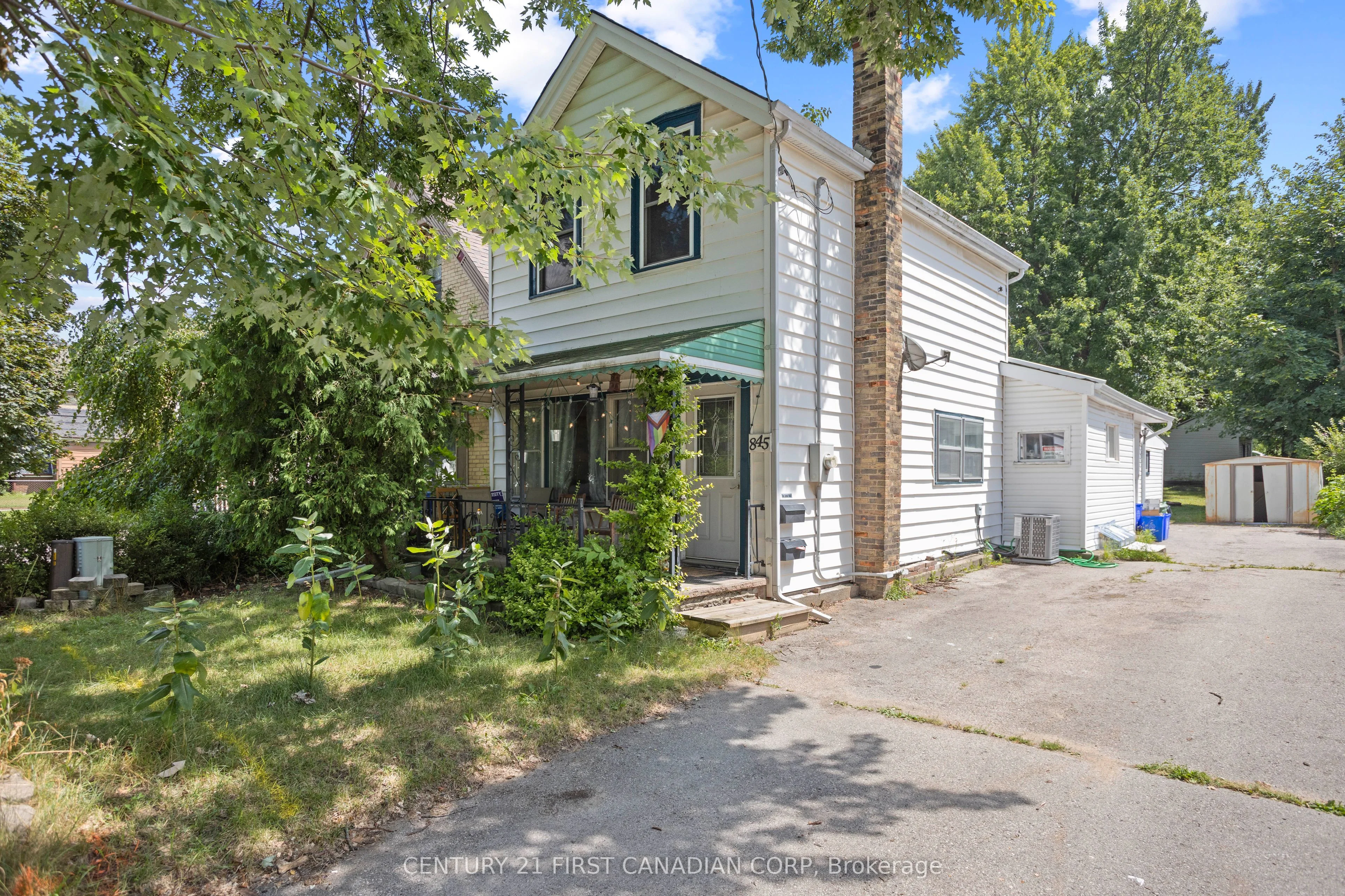 845 Queens Avenue, London East, ON N5W 3H7